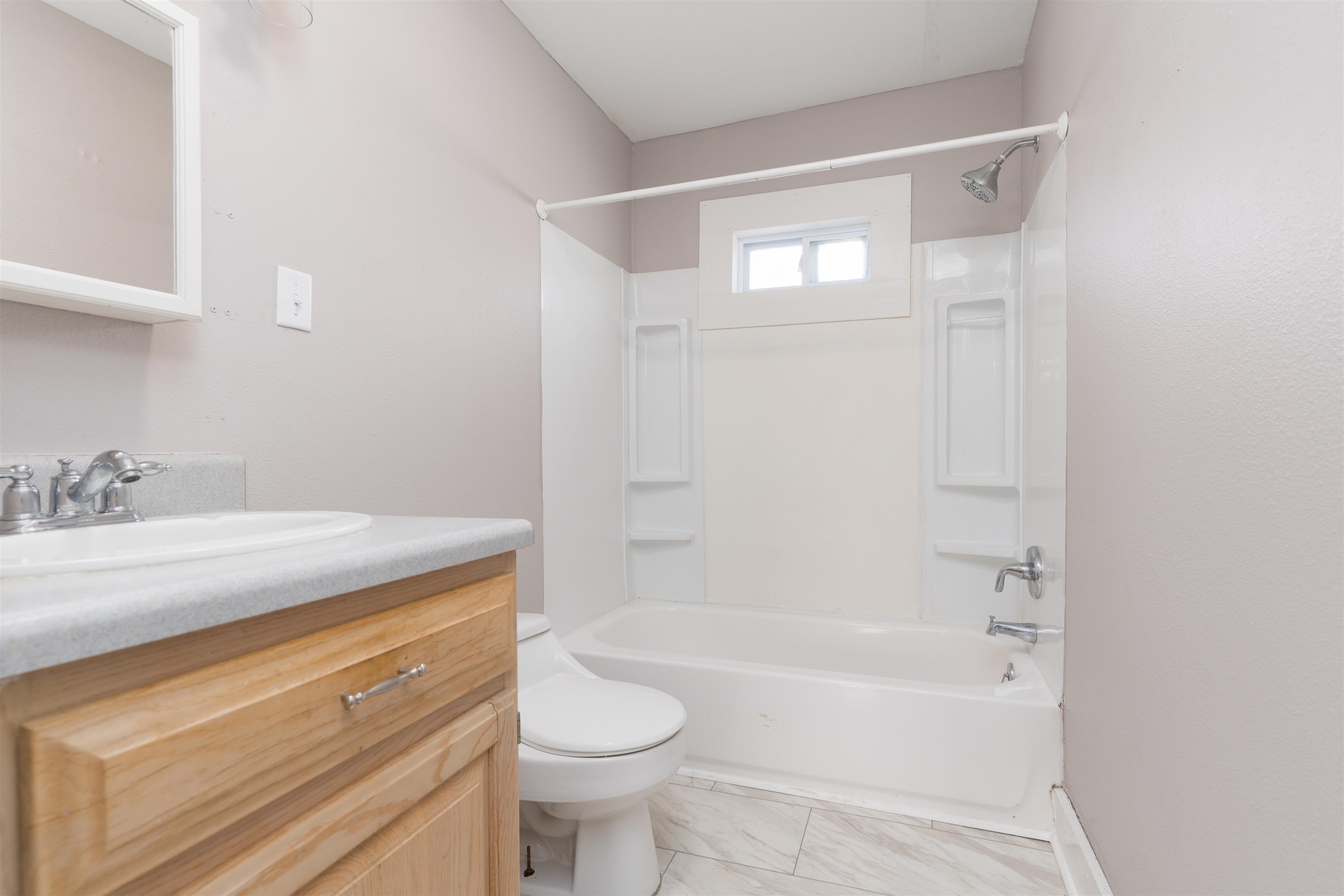 908 Mcgill St, Owensboro, Kentucky 42301, 3 Bedrooms Bedrooms, ,1 BathroomBathrooms,Single Family Residence,For Sale,Mcgill St,91742