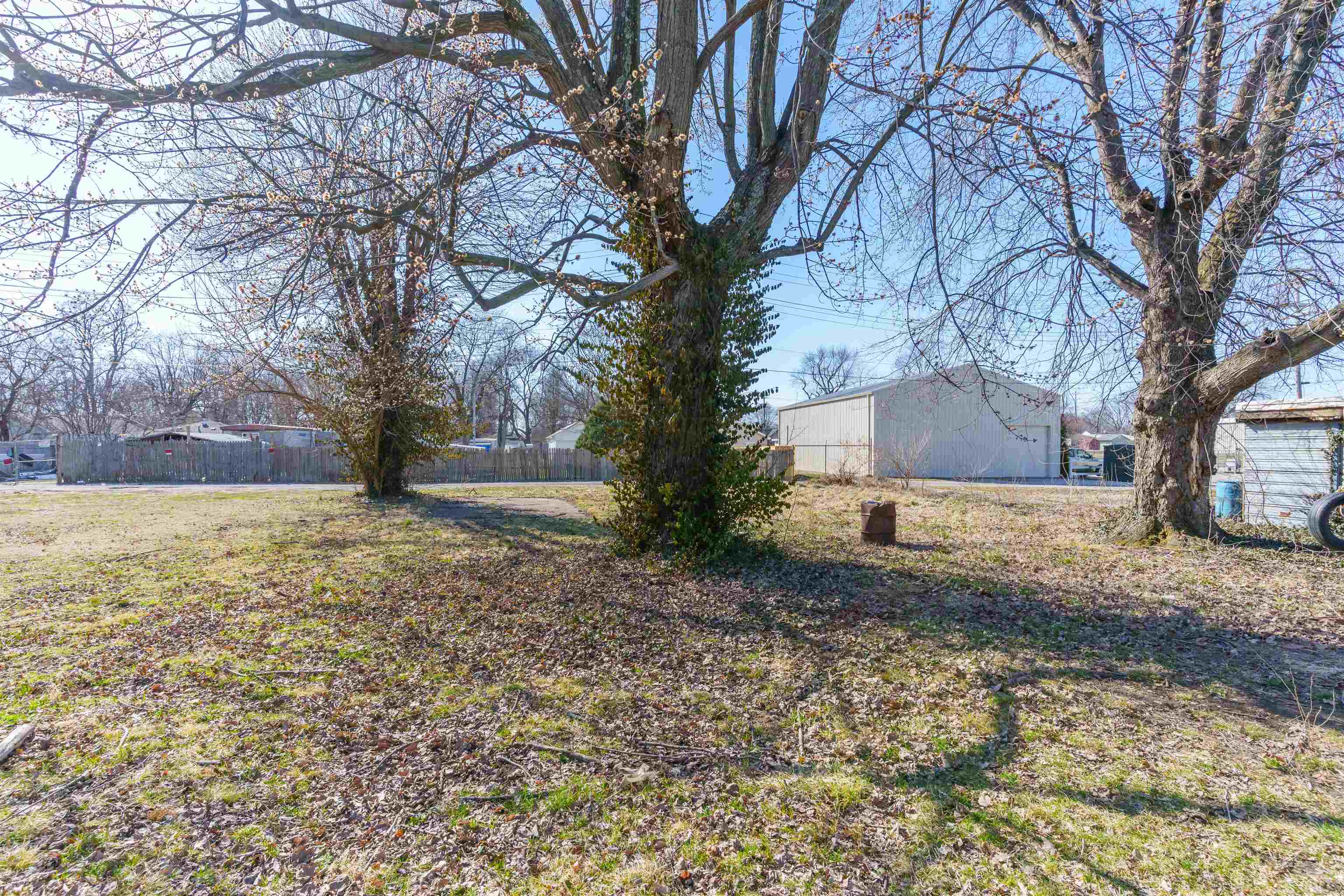 908 Mcgill St, Owensboro, Kentucky 42301, 3 Bedrooms Bedrooms, ,1 BathroomBathrooms,Single Family Residence,For Sale,Mcgill St,91742