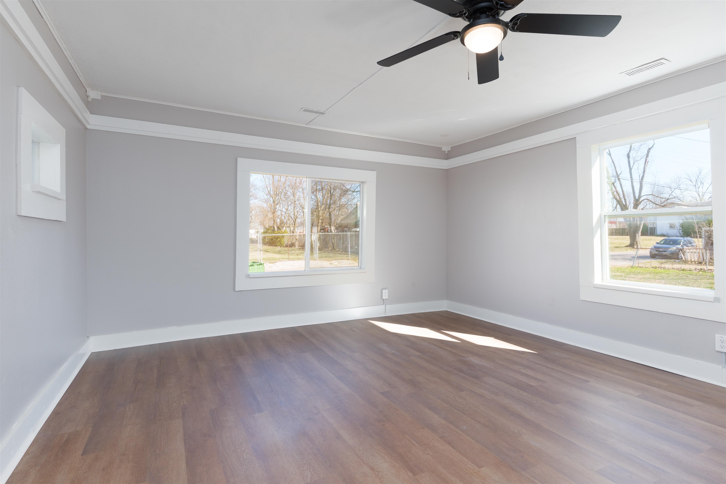 908 Mcgill St, Owensboro, Kentucky 42301, 3 Bedrooms Bedrooms, ,1 BathroomBathrooms,Single Family Residence,For Sale,Mcgill St,91742