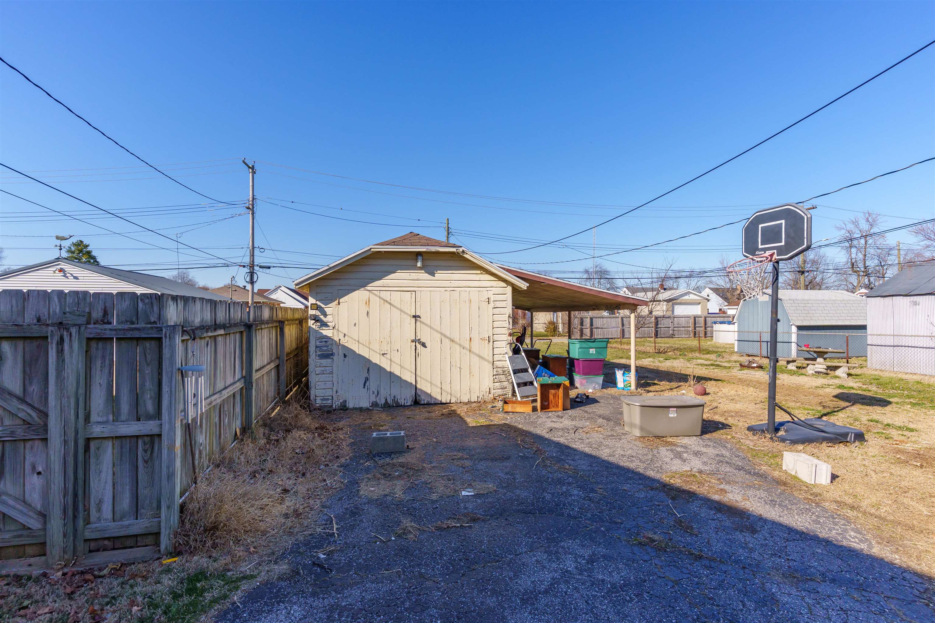 529 24th St, Owensboro, Kentucky 42303, 3 Bedrooms Bedrooms, ,1 BathroomBathrooms,Single Family Residence,For Sale,24th St,91743