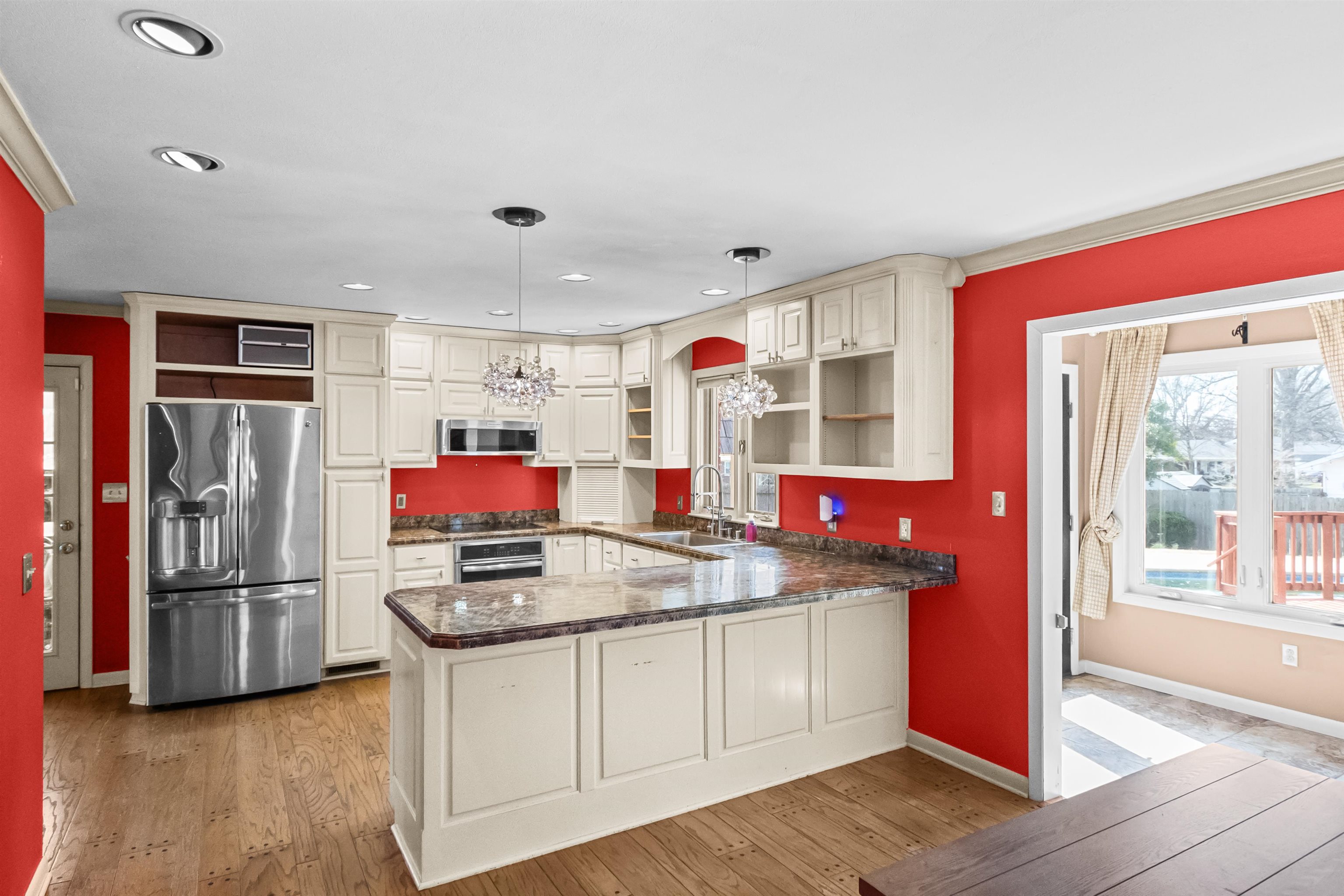 850 Parkway Drive, Owensboro, Kentucky 42303, 3 Bedrooms Bedrooms, ,2 BathroomsBathrooms,Single Family Residence,For Sale,Parkway Drive,91744