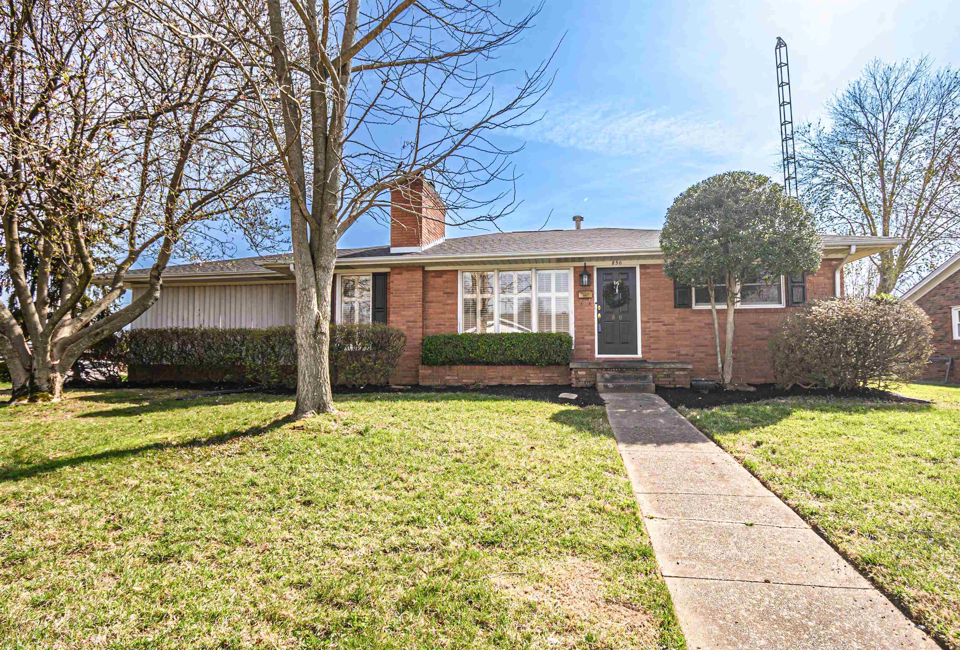 850 Parkway Drive, Owensboro, Kentucky 42303, 3 Bedrooms Bedrooms, ,2 BathroomsBathrooms,Single Family Residence,For Sale,Parkway Drive,91744