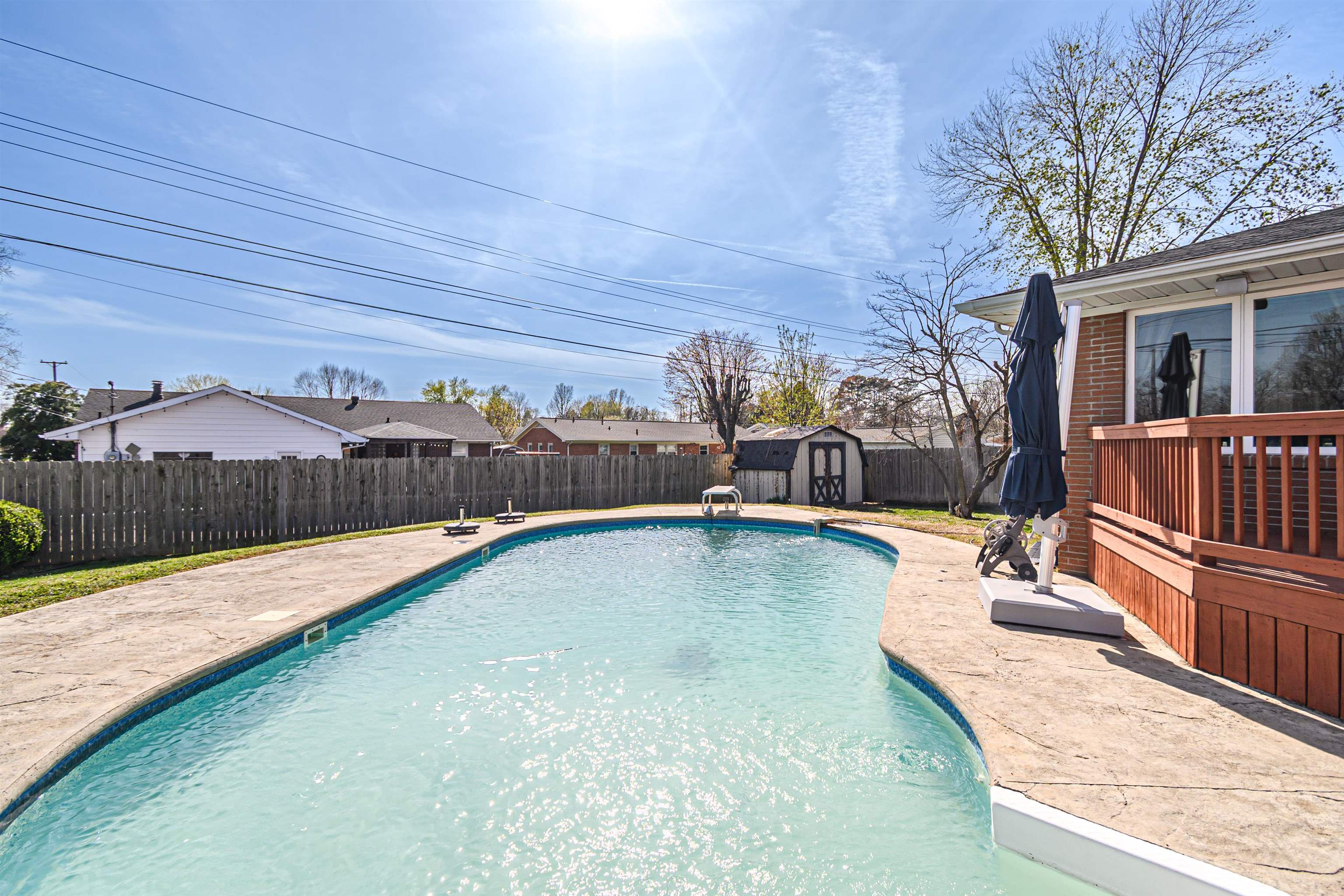 850 Parkway Drive, Owensboro, Kentucky 42303, 3 Bedrooms Bedrooms, ,2 BathroomsBathrooms,Single Family Residence,For Sale,Parkway Drive,91744
