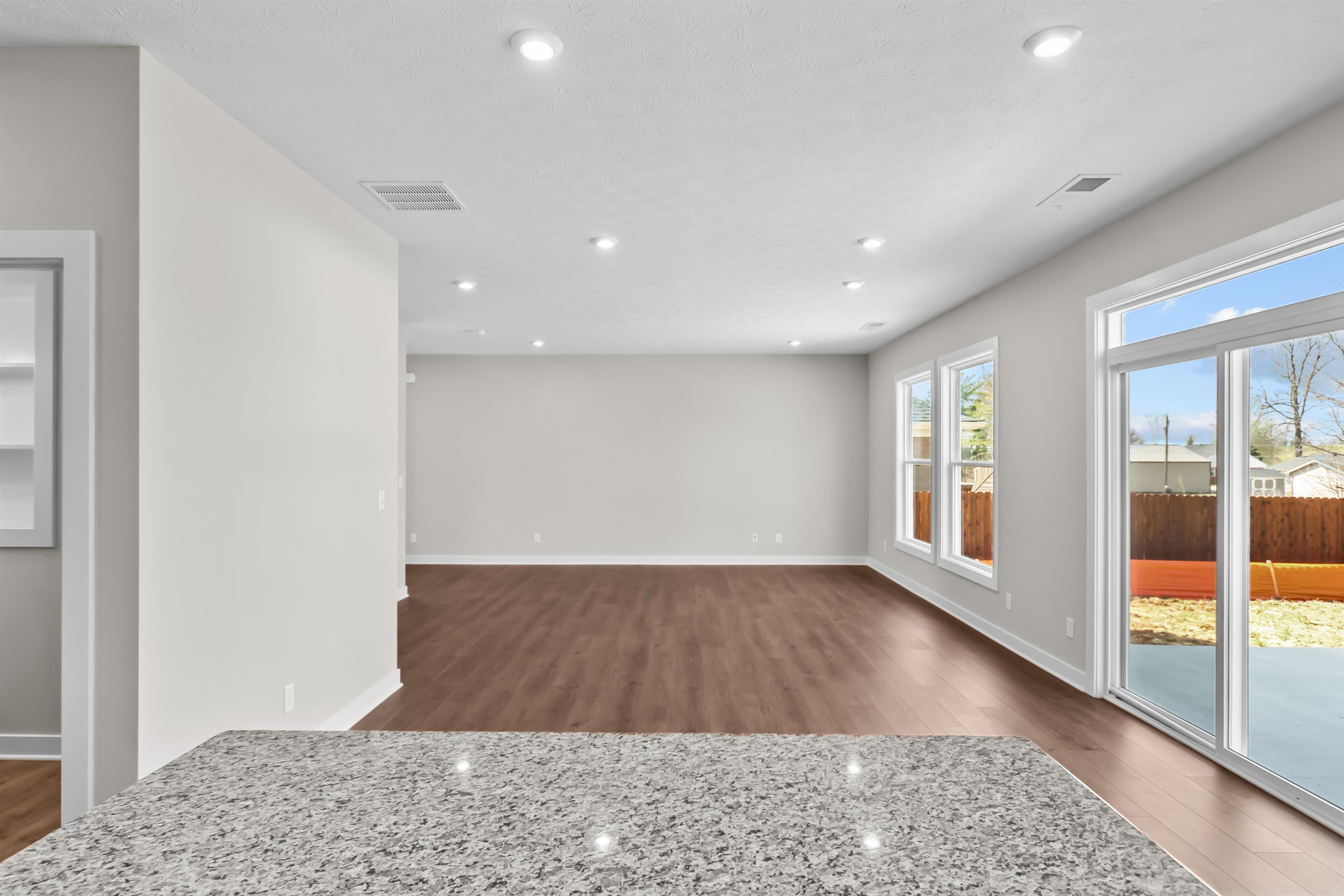 5904 Jessica Ln., Owensboro, Kentucky 42303, 4 Bedrooms Bedrooms, ,2 BathroomsBathrooms,Single Family Residence,For Sale,Jessica Ln.,91748