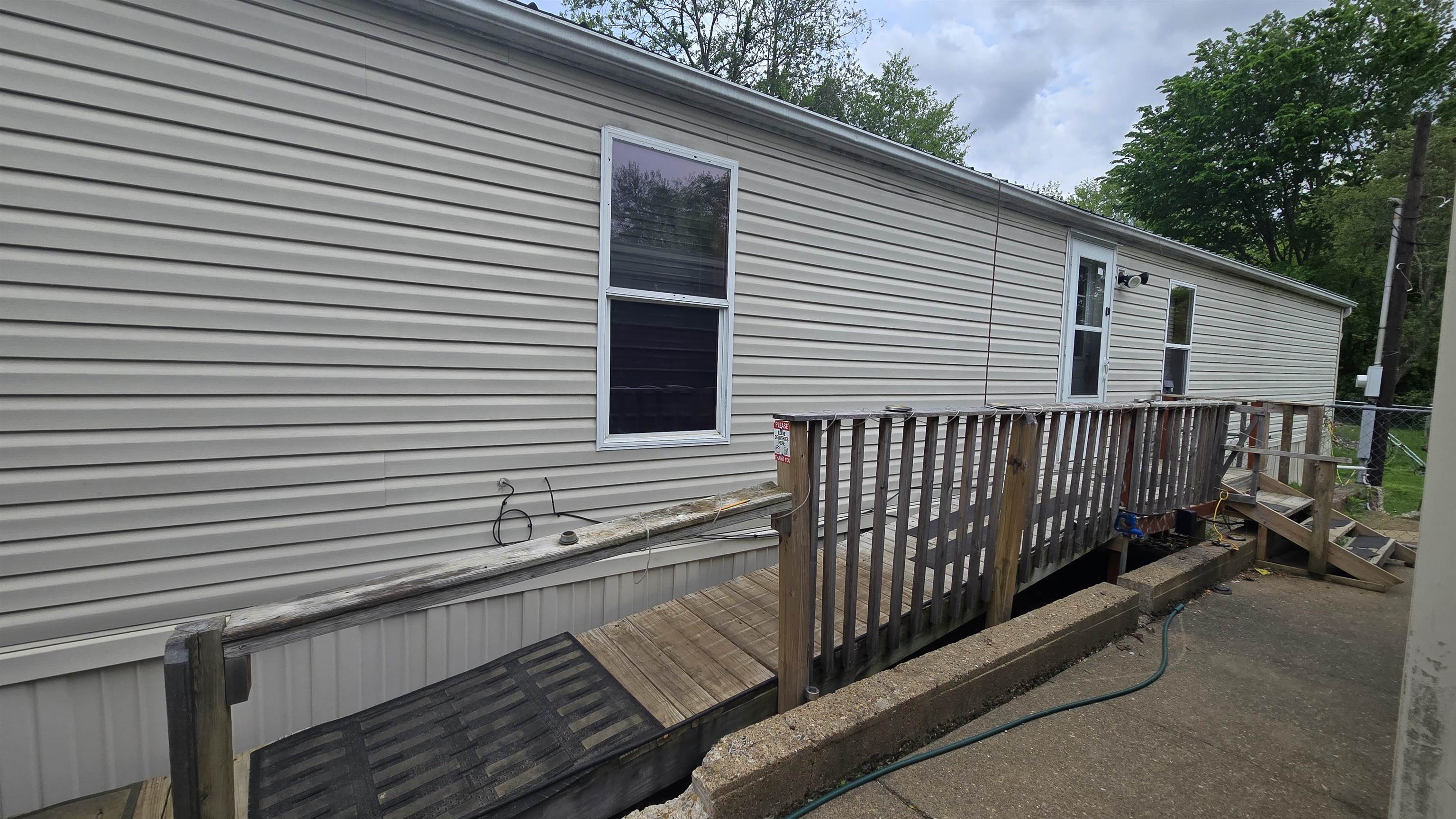 1894 Meadows Road, Morganfield, Kentucky 42437, 3 Bedrooms Bedrooms, ,2 BathroomsBathrooms,Manufactured Home,For Sale,Meadows Road,91750