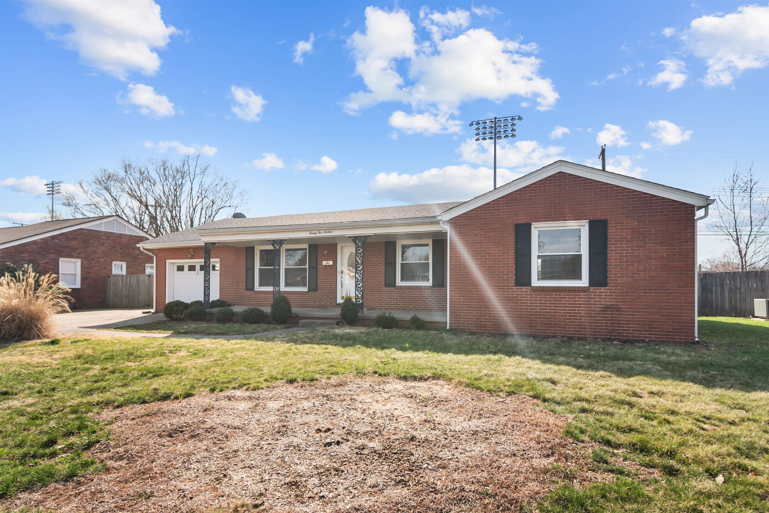 2516 Farrier Place, Owensboro, Kentucky 42301, 3 Bedrooms Bedrooms, ,1 BathroomBathrooms,Single Family Residence,For Sale,Farrier Place,91755