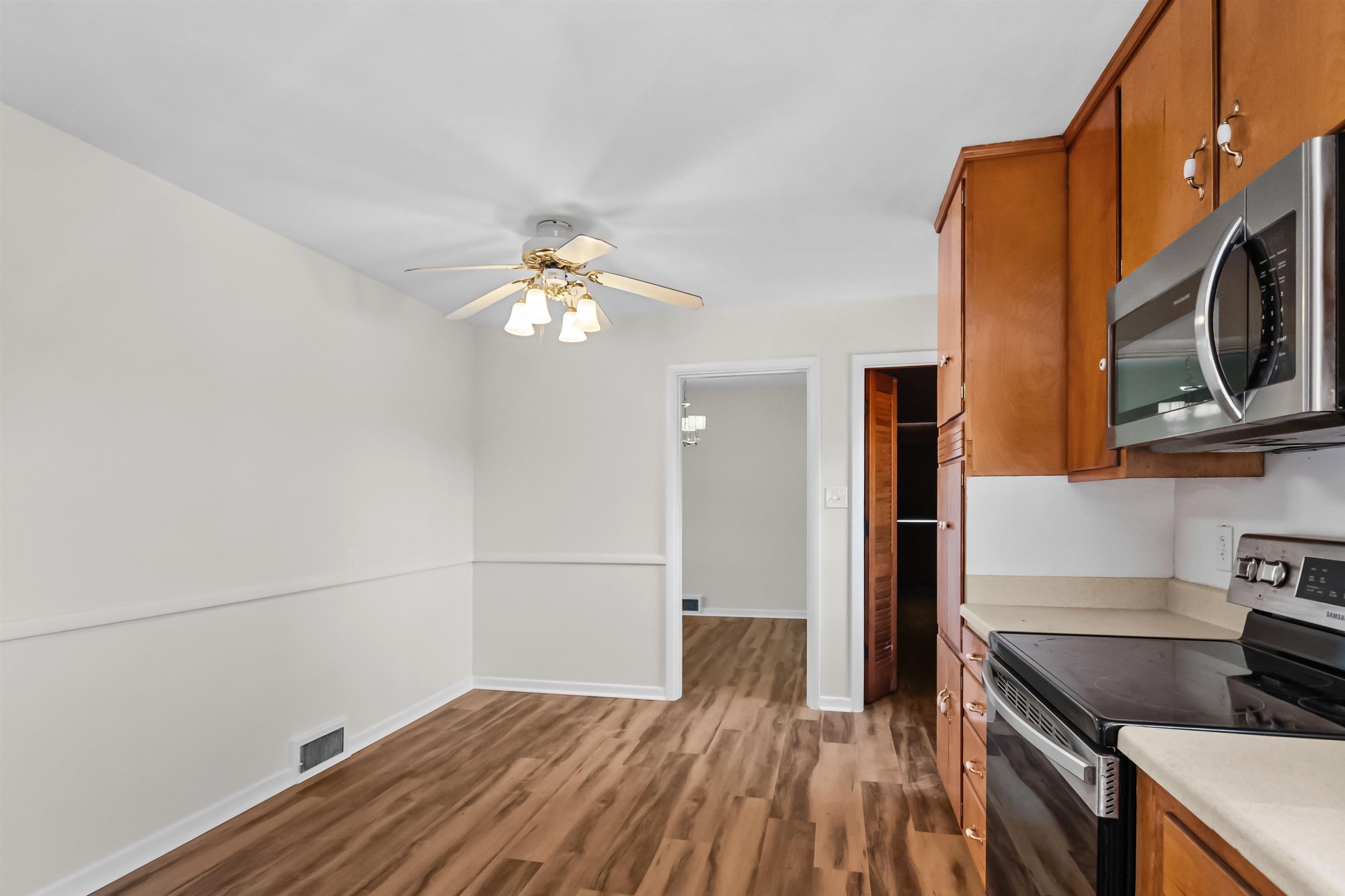 2516 Farrier Place, Owensboro, Kentucky 42301, 3 Bedrooms Bedrooms, ,1 BathroomBathrooms,Single Family Residence,For Sale,Farrier Place,91755