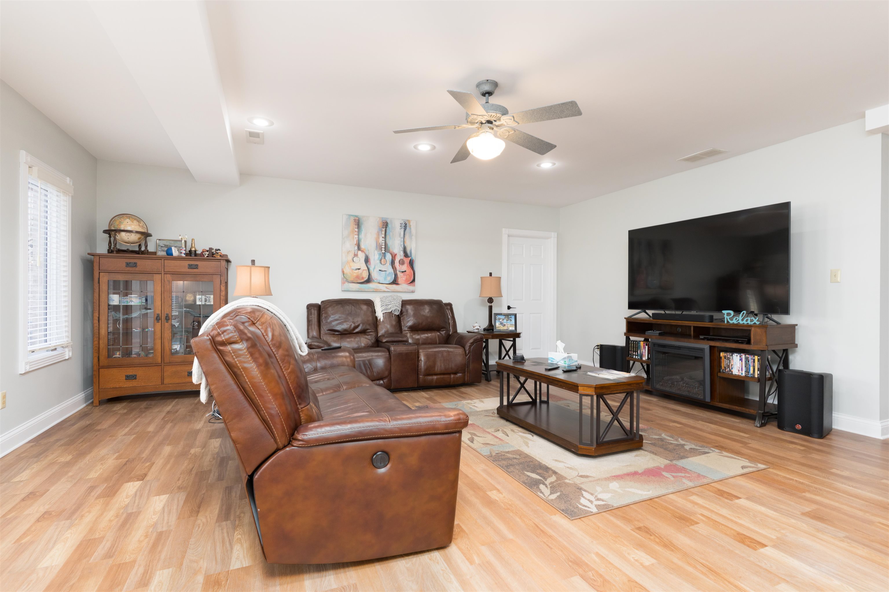 4410 Wilderness Trace, Owensboro, Kentucky 42303, 5 Bedrooms Bedrooms, ,3 BathroomsBathrooms,Single Family Residence,For Sale,Wilderness Trace,91756