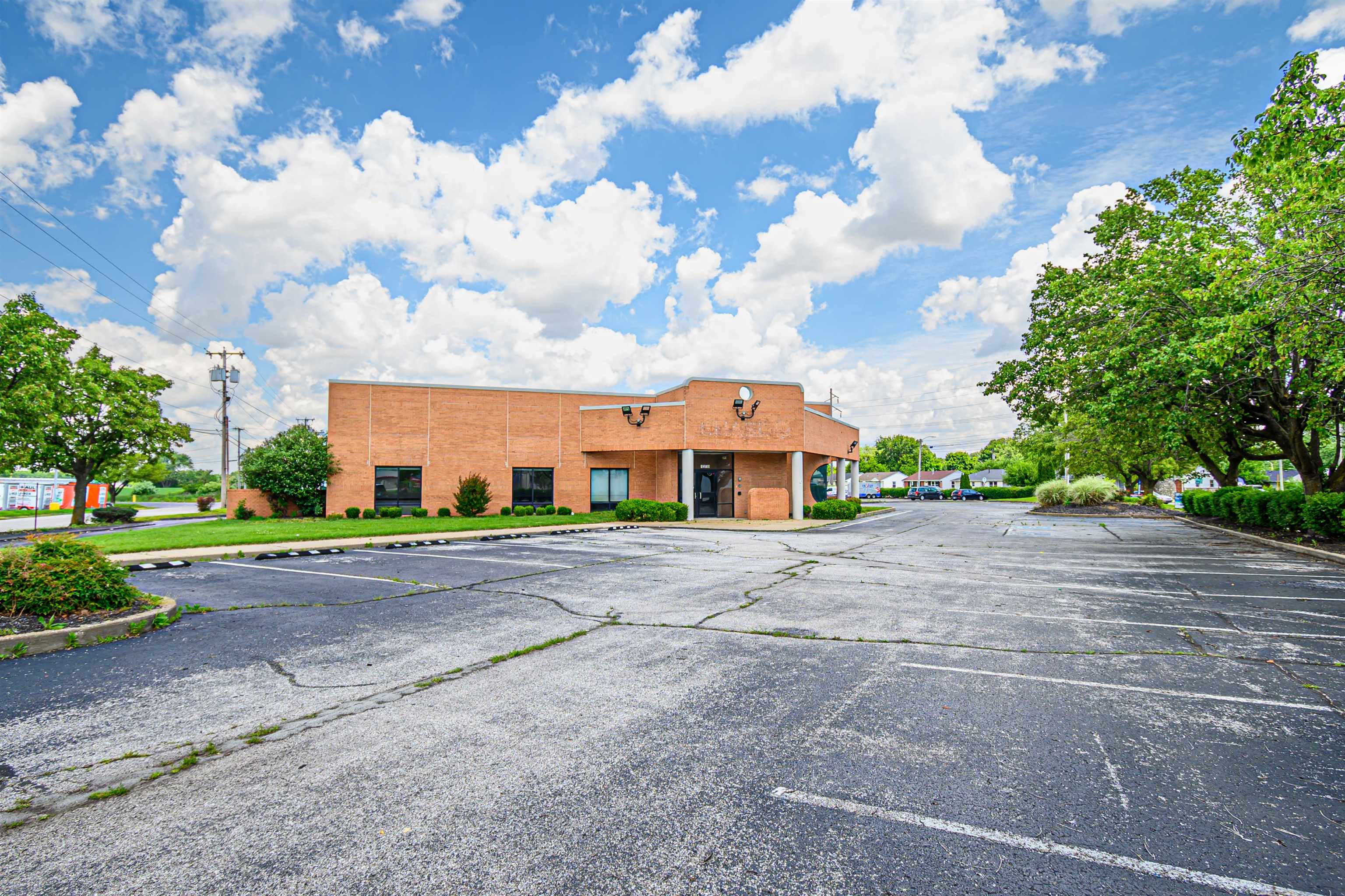 1350 Carter Rd, Owensboro, Kentucky 42301, ,Retail,For Sale,Carter Rd,91757