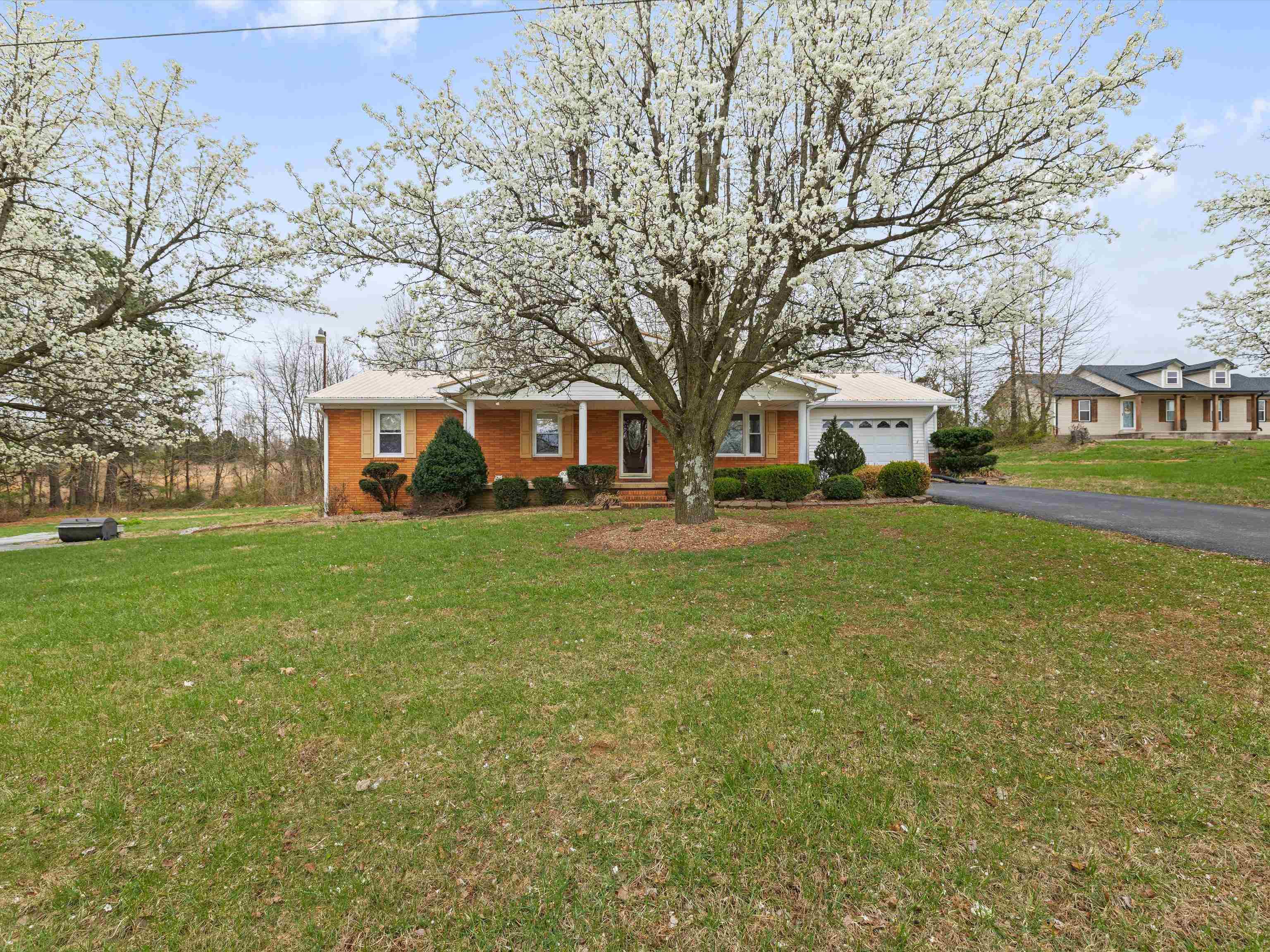 1035 Stringer Road, Sacramento, Kentucky 42372, 3 Bedrooms Bedrooms, ,3 BathroomsBathrooms,Single Family Residence,For Sale,Stringer Road,91759