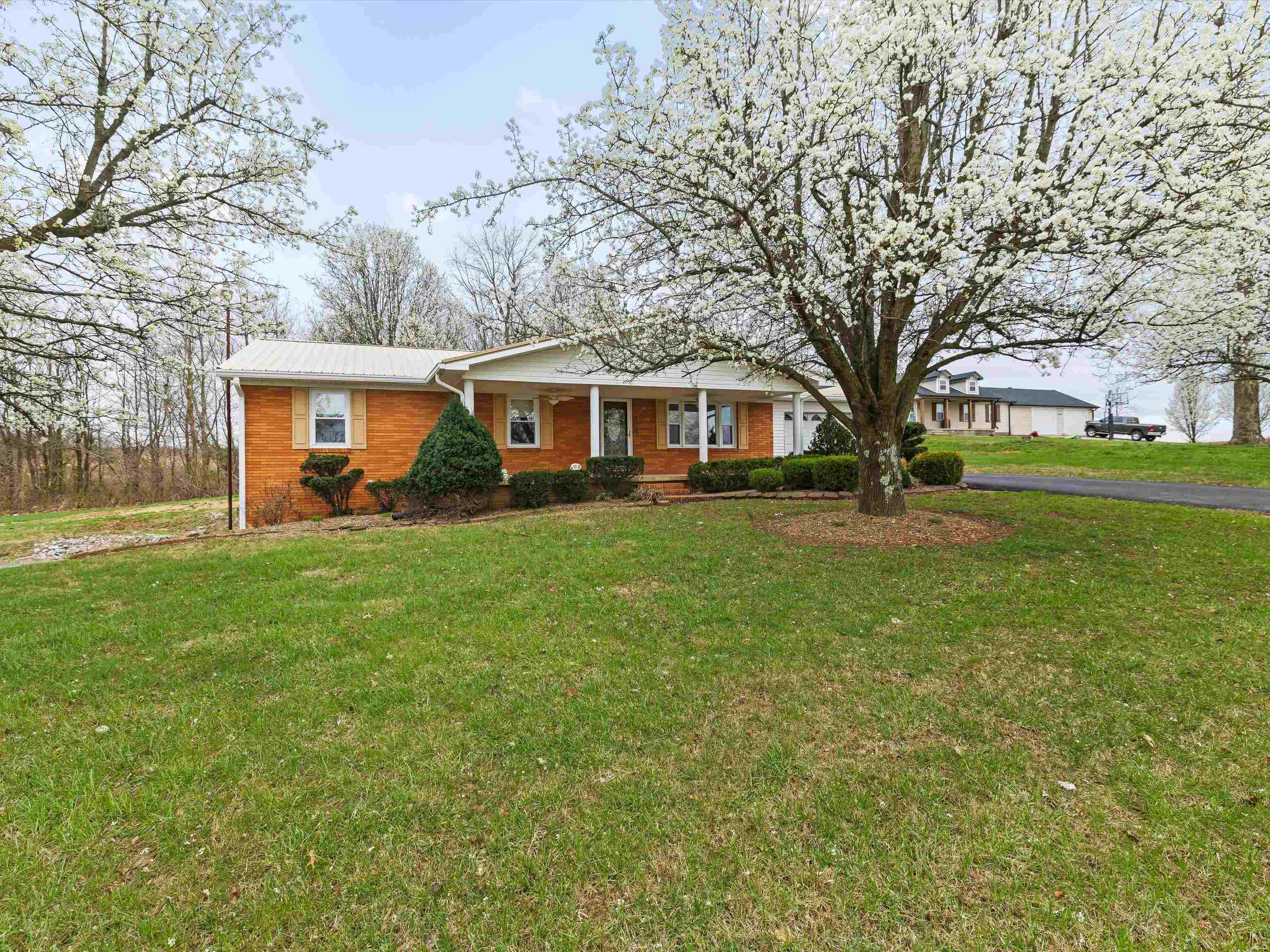 1035 Stringer Road, Sacramento, Kentucky 42372, 3 Bedrooms Bedrooms, ,3 BathroomsBathrooms,Single Family Residence,For Sale,Stringer Road,91759