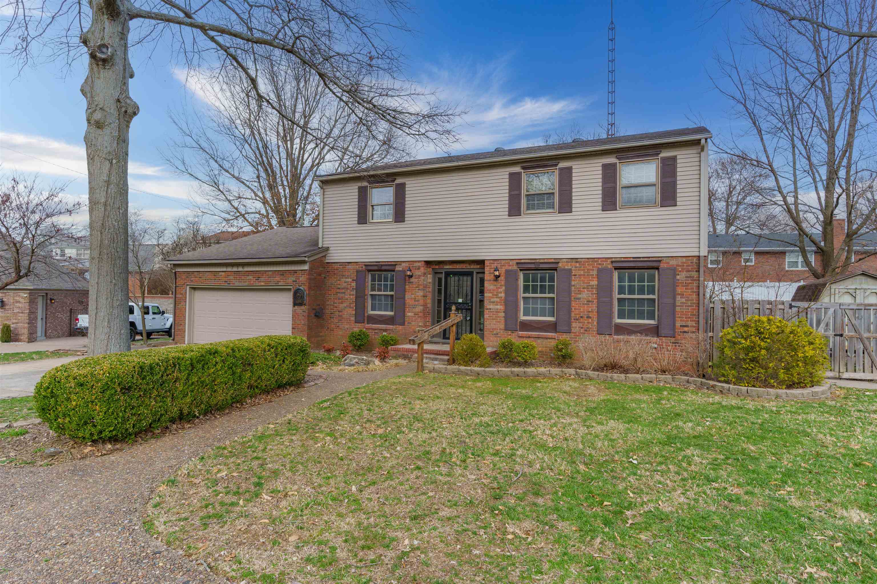 1716 Fawn Dr, Owensboro, Kentucky 42303, 4 Bedrooms Bedrooms, ,2 BathroomsBathrooms,Single Family Residence,For Sale,Fawn Dr,91762