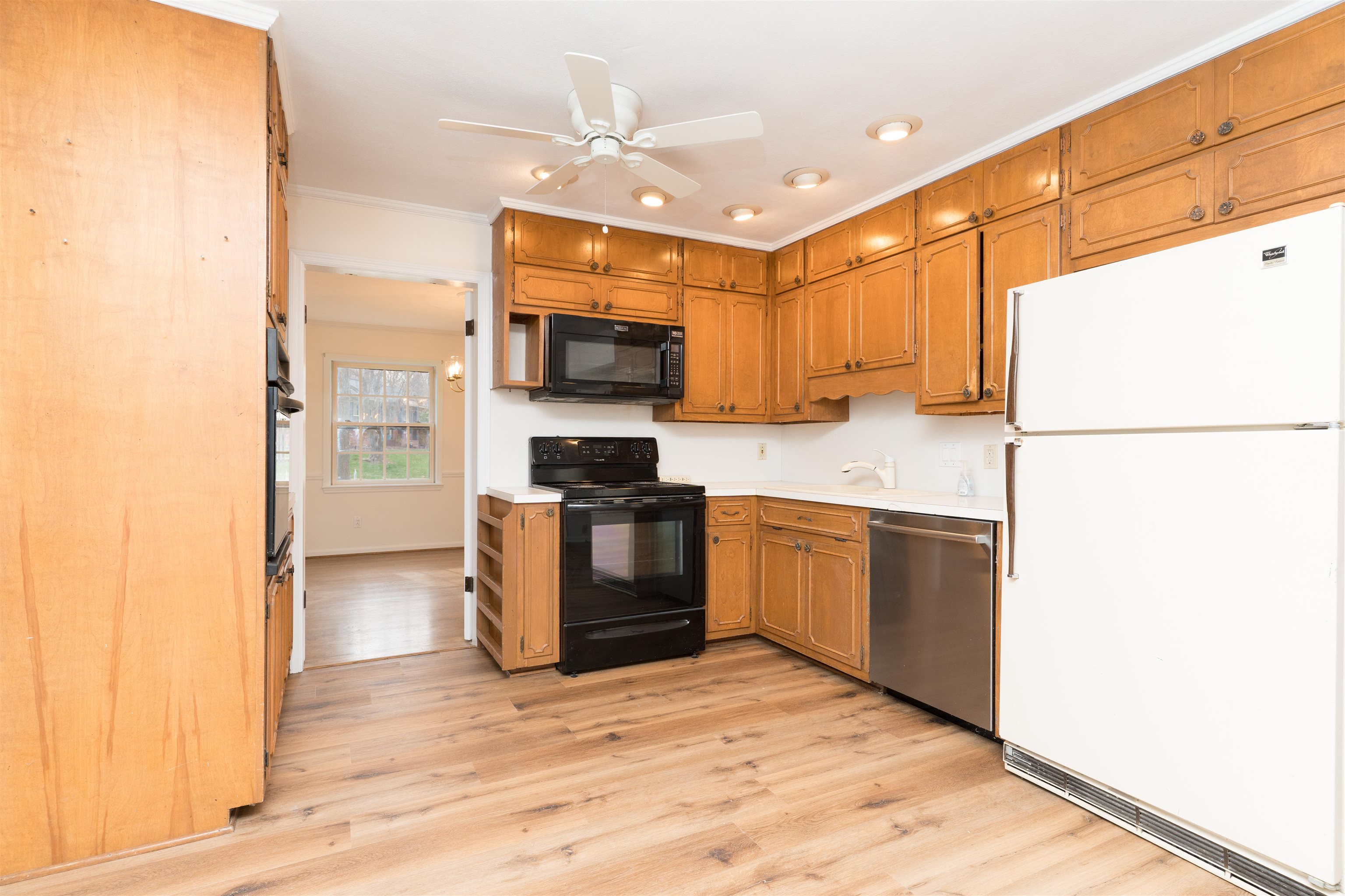 1716 Fawn Dr, Owensboro, Kentucky 42303, 4 Bedrooms Bedrooms, ,2 BathroomsBathrooms,Single Family Residence,For Sale,Fawn Dr,91762