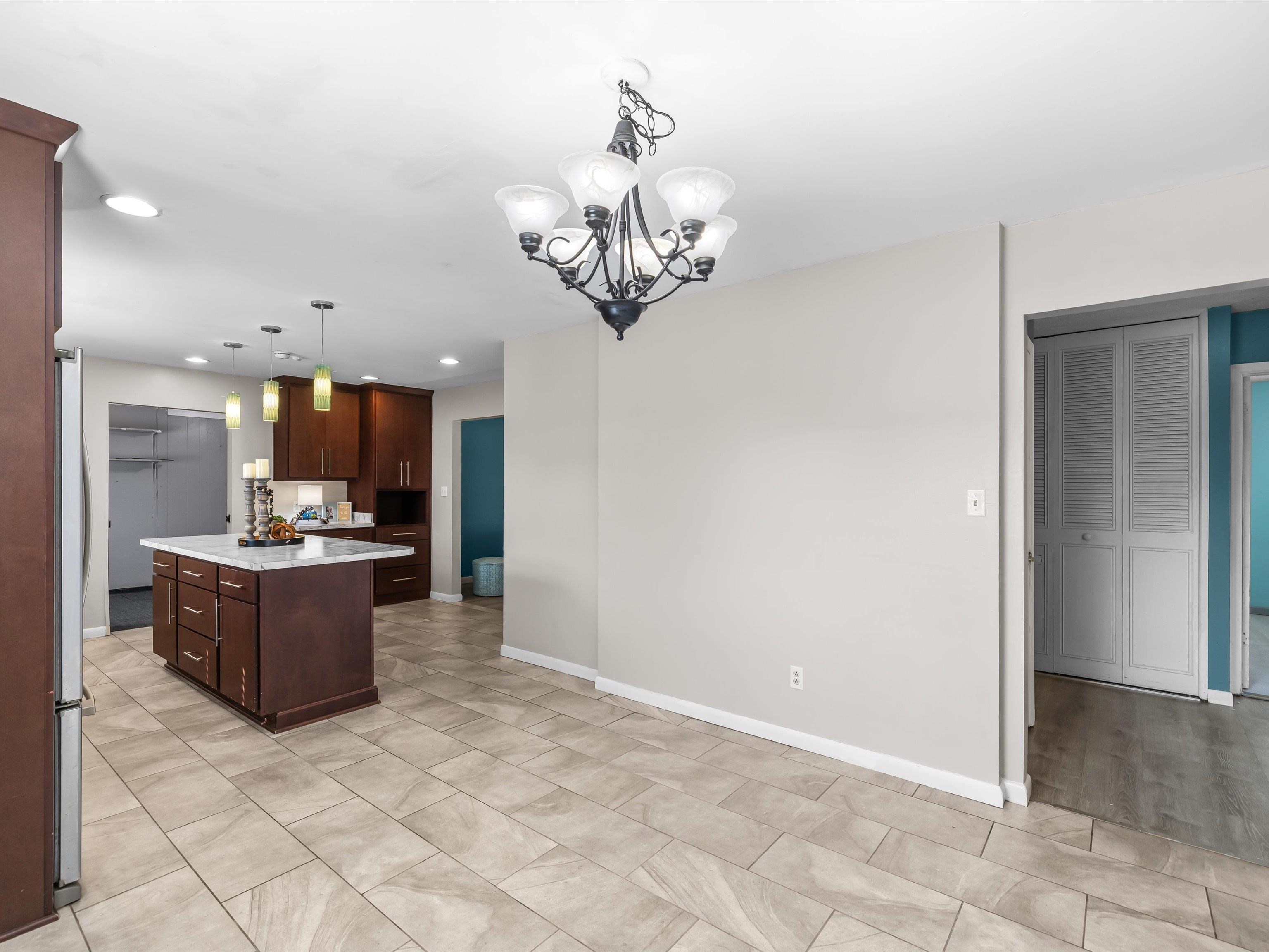2509 Gallahadion Ct., Owensboro, Kentucky 42301, 3 Bedrooms Bedrooms, ,2 BathroomsBathrooms,Single Family Residence,For Sale,Gallahadion Ct.,91764