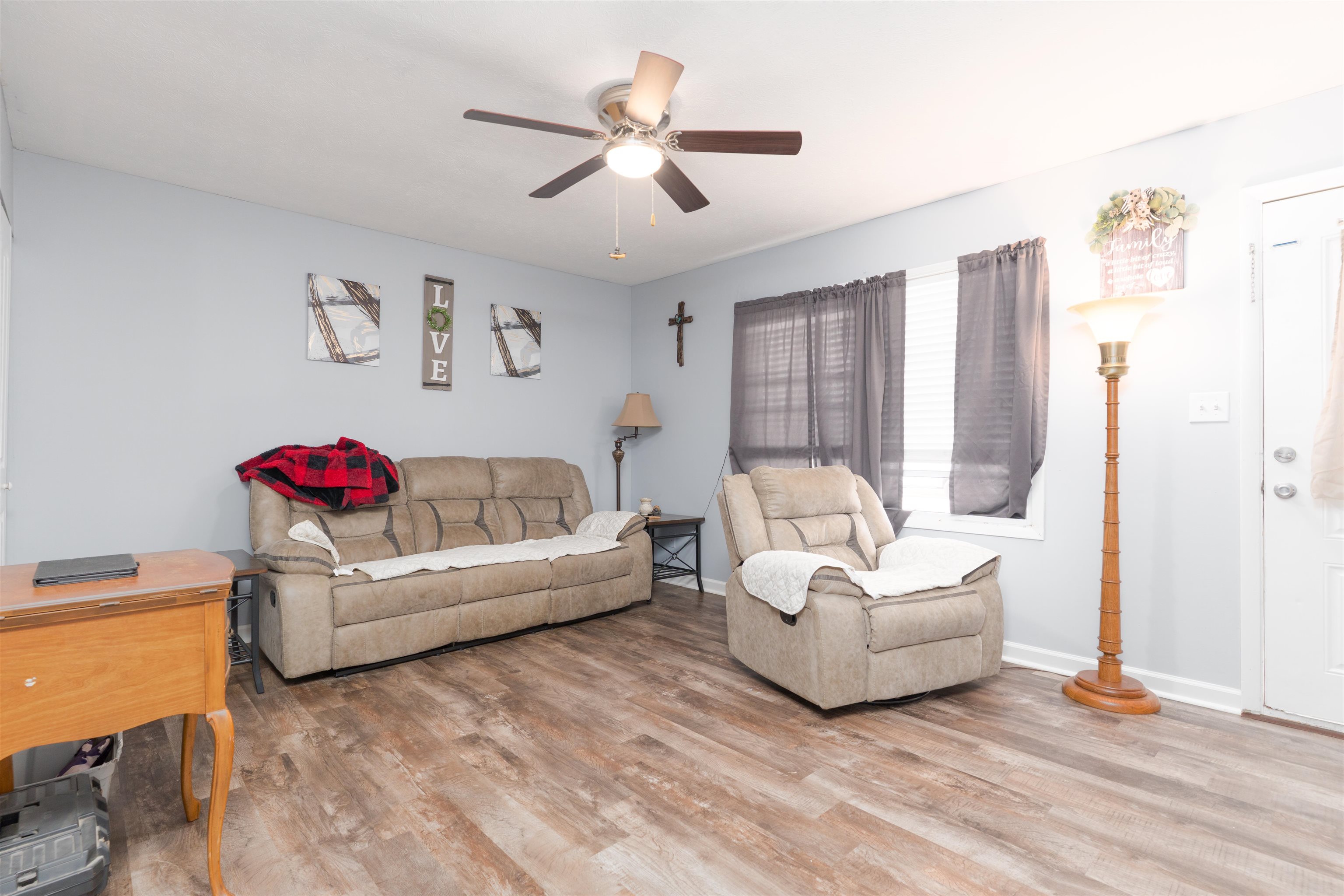 5294 Ashland, Owensboro, Kentucky 42301, 3 Bedrooms Bedrooms, ,1 BathroomBathrooms,Single Family Residence,For Sale,Ashland,91765