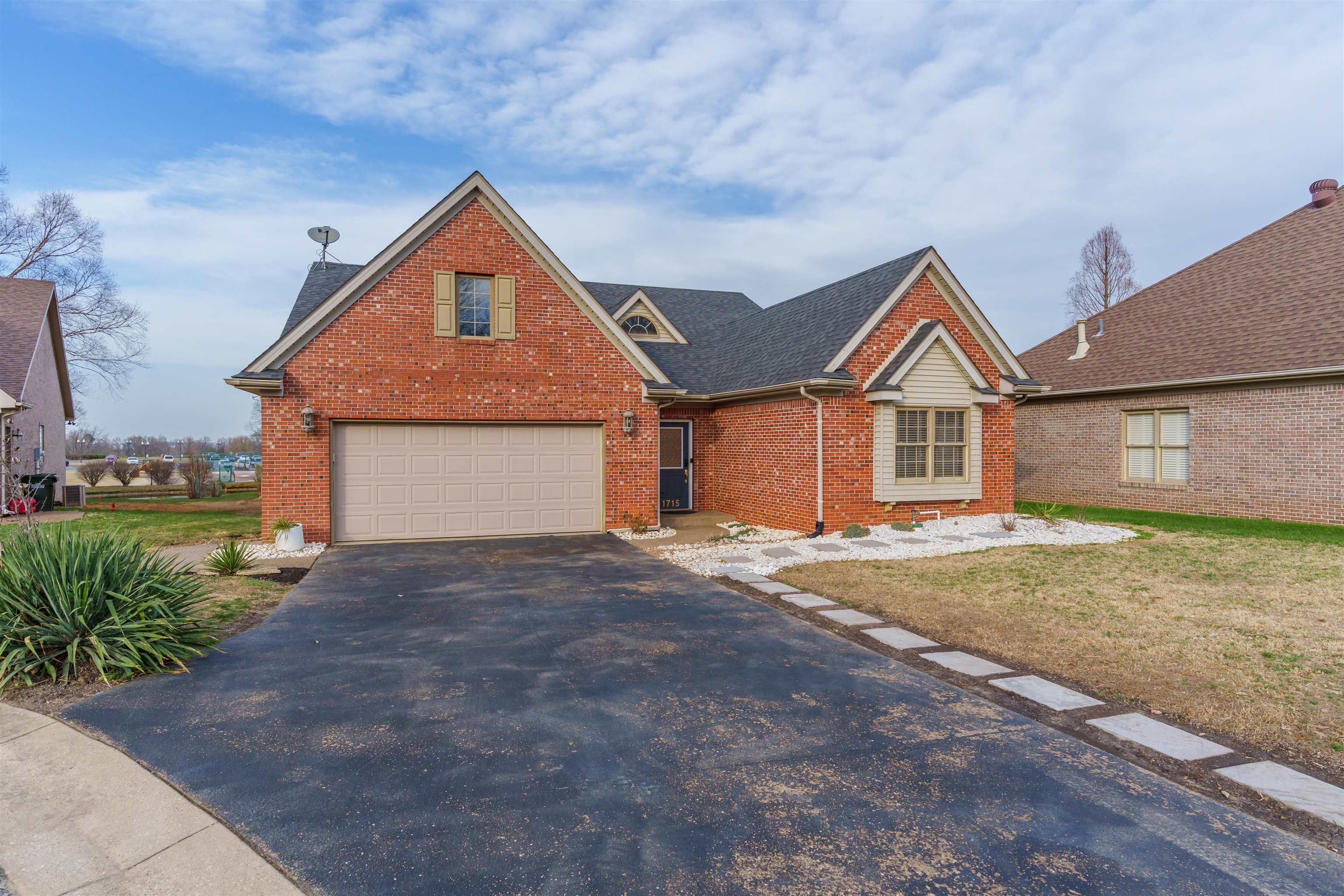 1715 Sanctuary, Owensboro, Kentucky 42303, 3 Bedrooms Bedrooms, ,2 BathroomsBathrooms,Single Family Residence,For Sale,Sanctuary,91769
