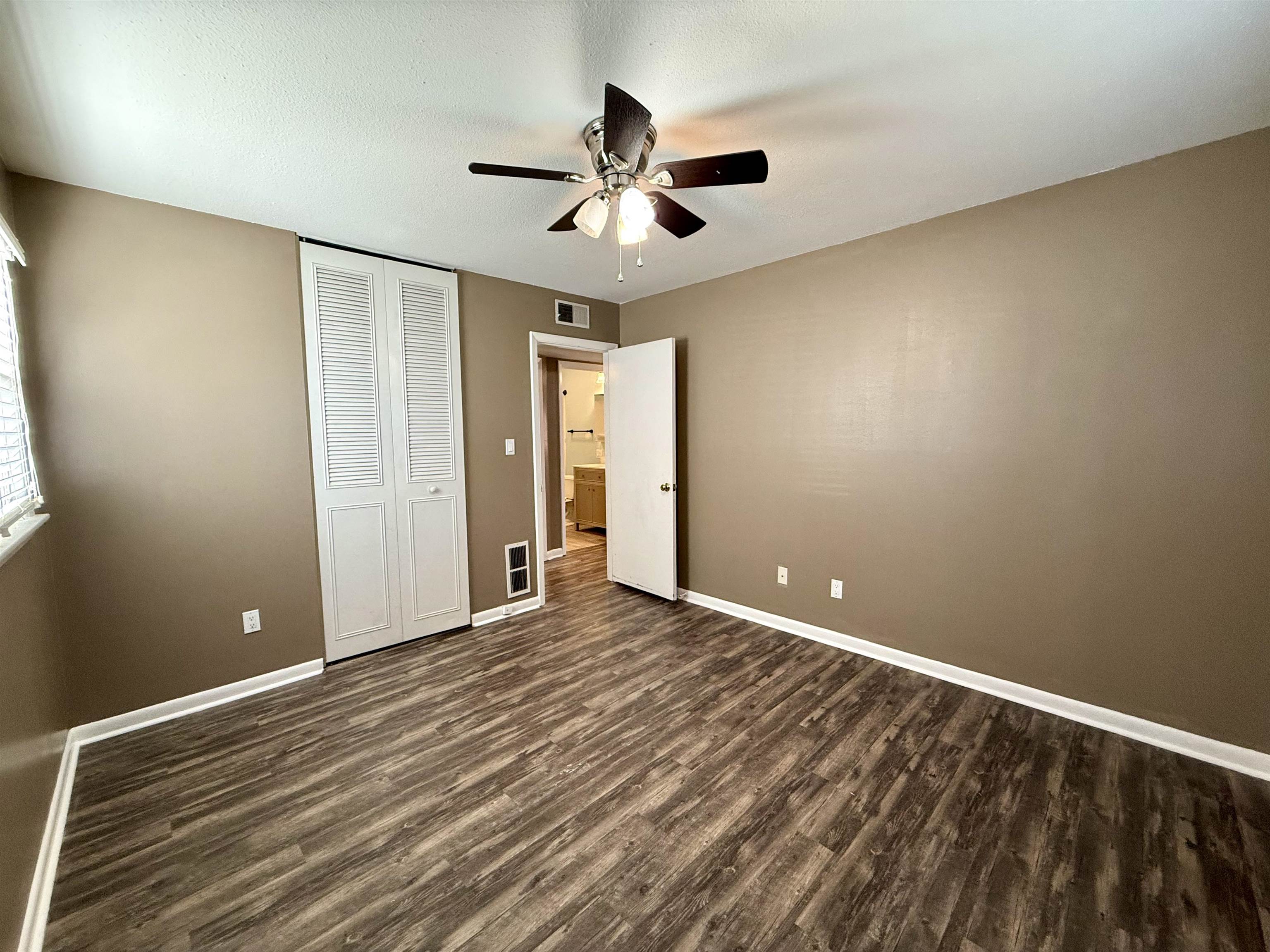 503 Catalina Dr, Owensboro, Kentucky 42303, 3 Bedrooms Bedrooms, ,1 BathroomBathrooms,Single Family Residence,For Sale,Catalina Dr,91776