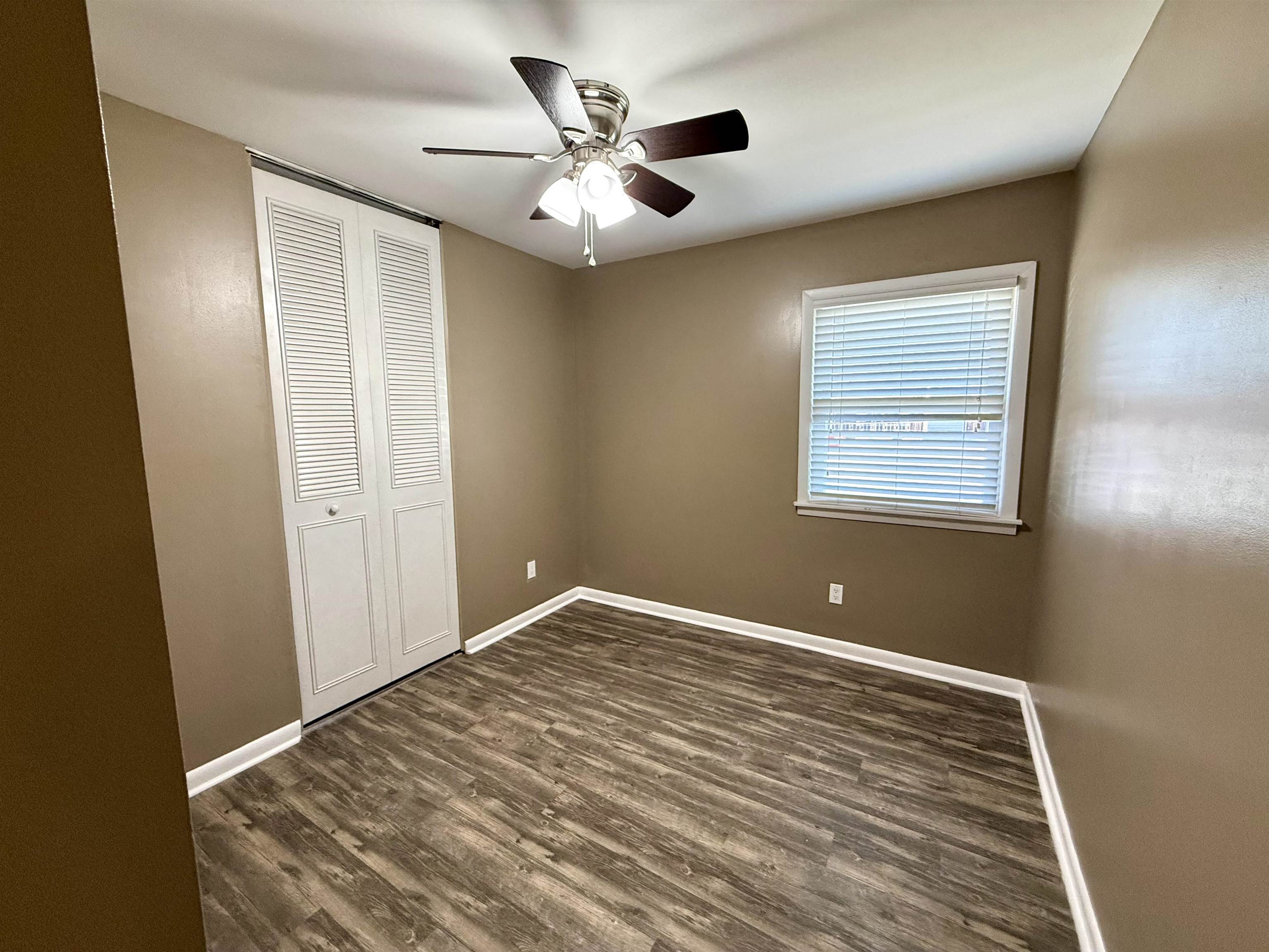 503 Catalina Dr, Owensboro, Kentucky 42303, 3 Bedrooms Bedrooms, ,1 BathroomBathrooms,Single Family Residence,For Sale,Catalina Dr,91776