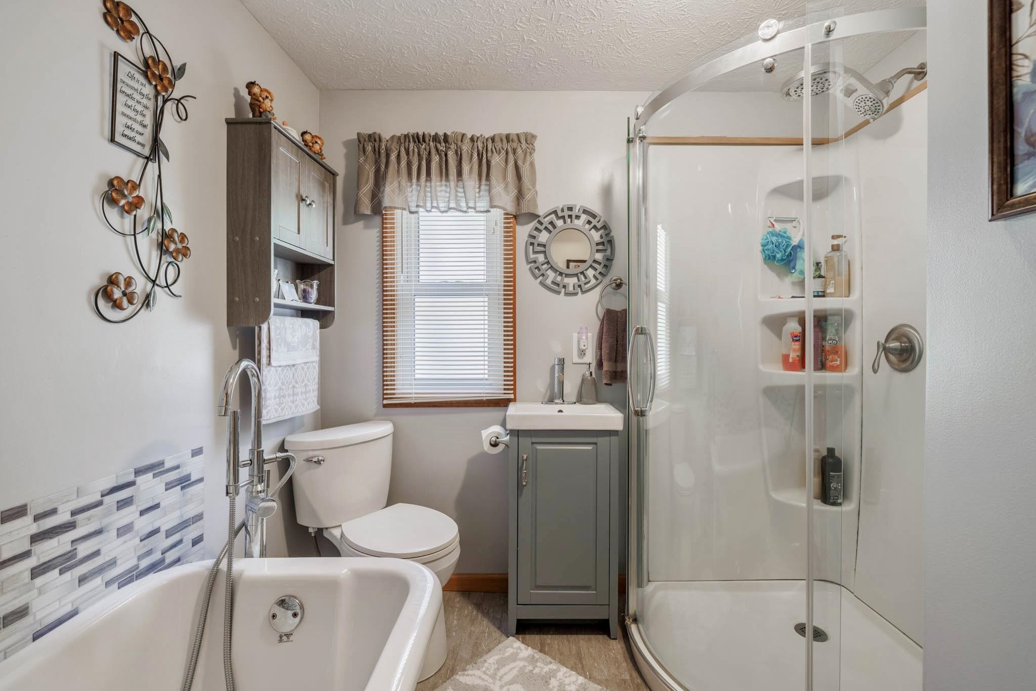 4760 Hawesville Easton Rd, Reynolds Station, Kentucky 42368, 3 Bedrooms Bedrooms, ,1 BathroomBathrooms,Manufactured Home,For Sale,Hawesville Easton Rd,91777