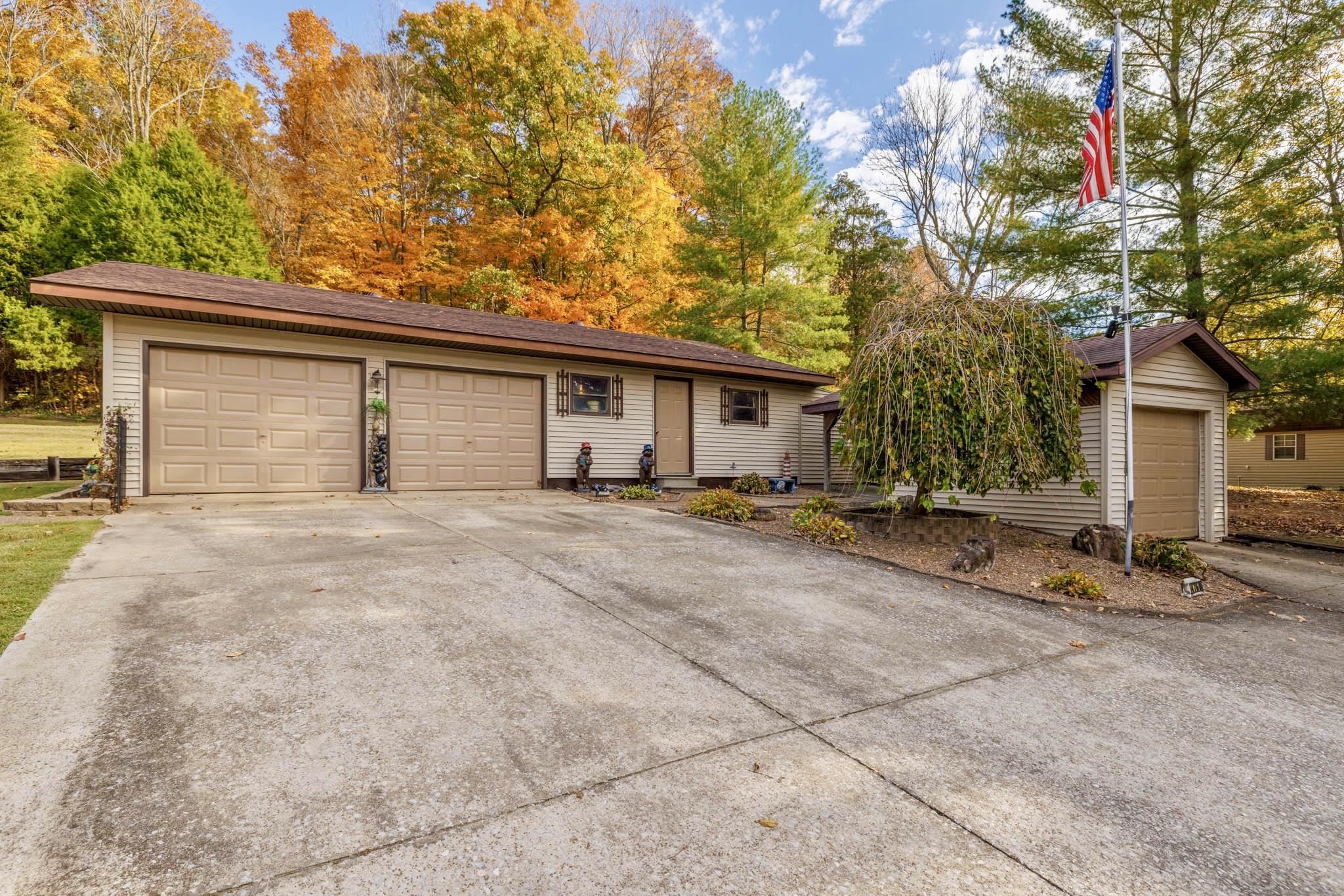 4760 Hawesville Easton Rd, Reynolds Station, Kentucky 42368, 3 Bedrooms Bedrooms, ,1 BathroomBathrooms,Manufactured Home,For Sale,Hawesville Easton Rd,91777