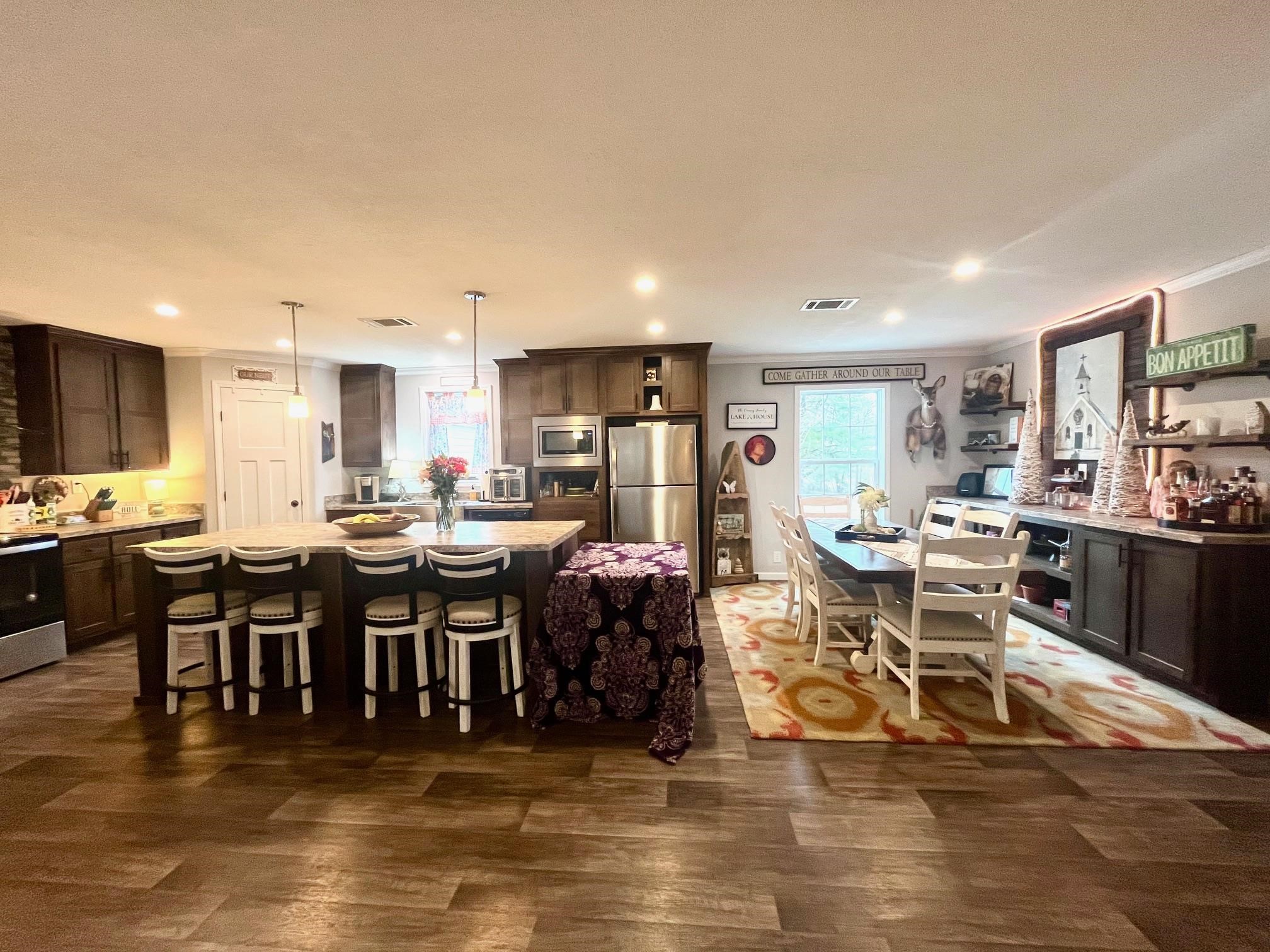 31 Friendship Rd., Falls of Rough, Kentucky 40119, 3 Bedrooms Bedrooms, ,2 BathroomsBathrooms,Single Family Residence,For Sale,Friendship Rd.,91778