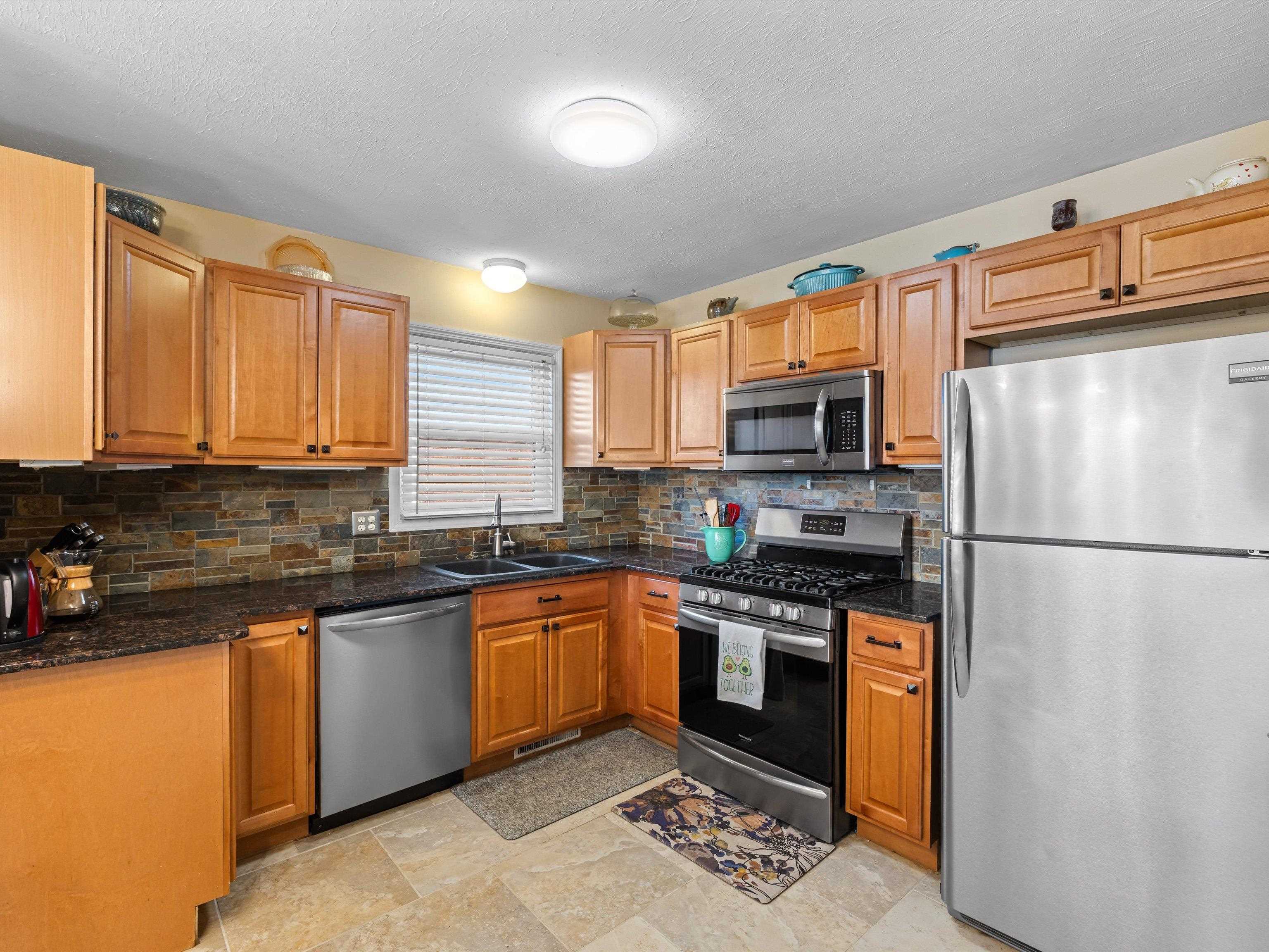 2224 Twenty Grand Avenue, Owensboro, Kentucky 42301, 3 Bedrooms Bedrooms, ,2 BathroomsBathrooms,Single Family Residence,For Sale,Twenty Grand Avenue,91782