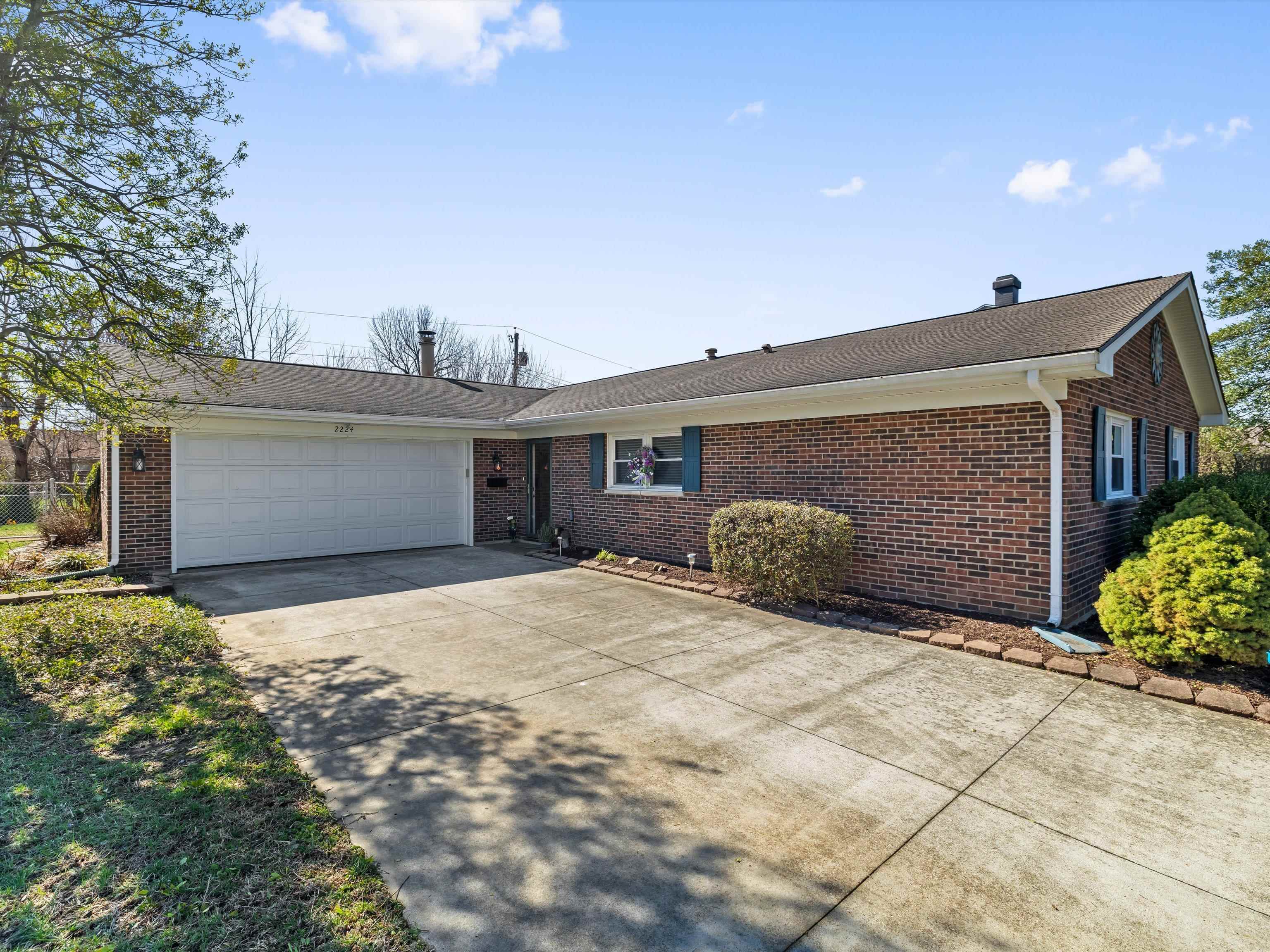 2224 Twenty Grand Avenue, Owensboro, Kentucky 42301, 3 Bedrooms Bedrooms, ,2 BathroomsBathrooms,Single Family Residence,For Sale,Twenty Grand Avenue,91782