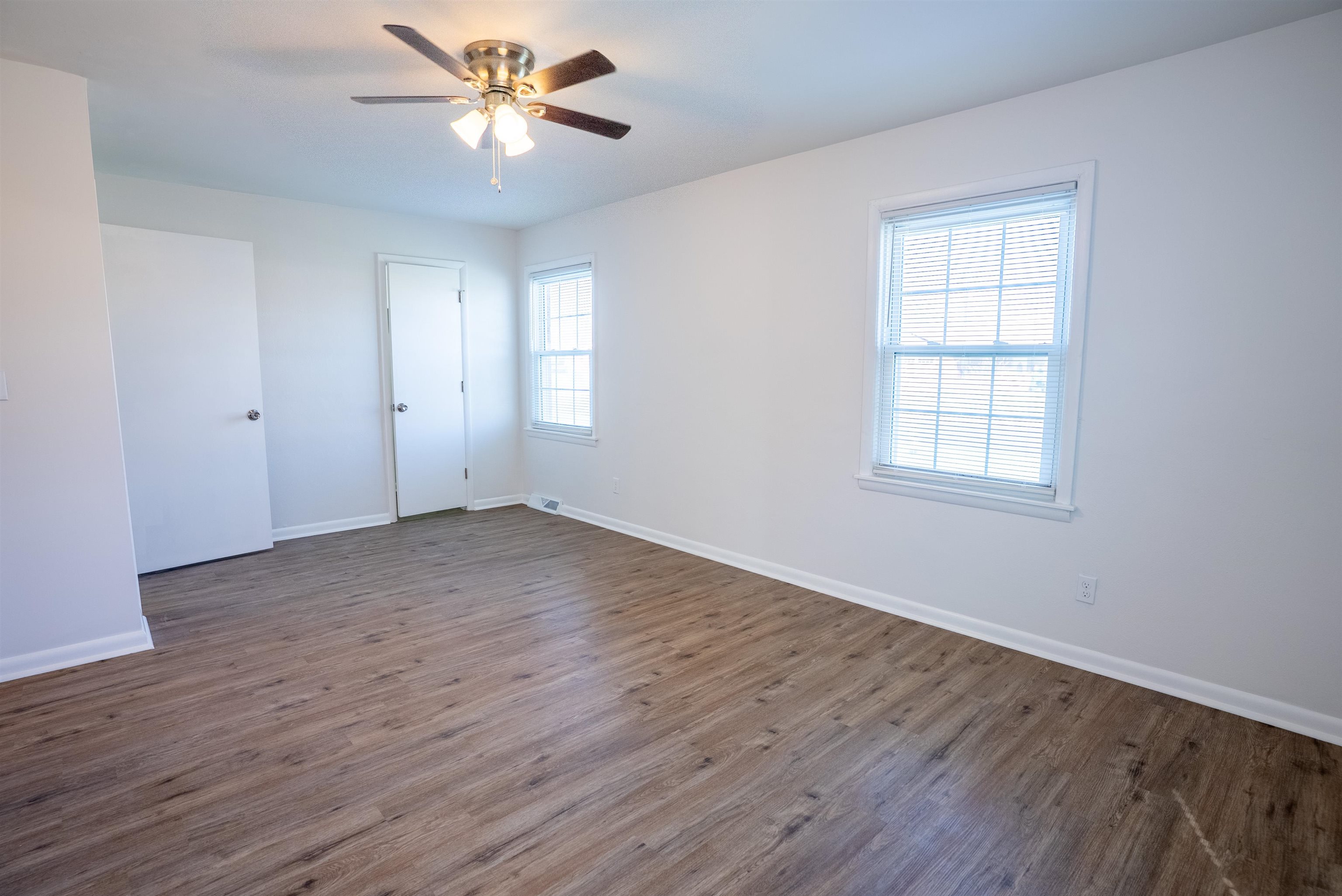 2504 Baylor Place, Owensboro, Kentucky 42301, 3 Bedrooms Bedrooms, ,2 BathroomsBathrooms,Single Family Residence,For Sale,Baylor Place,91784