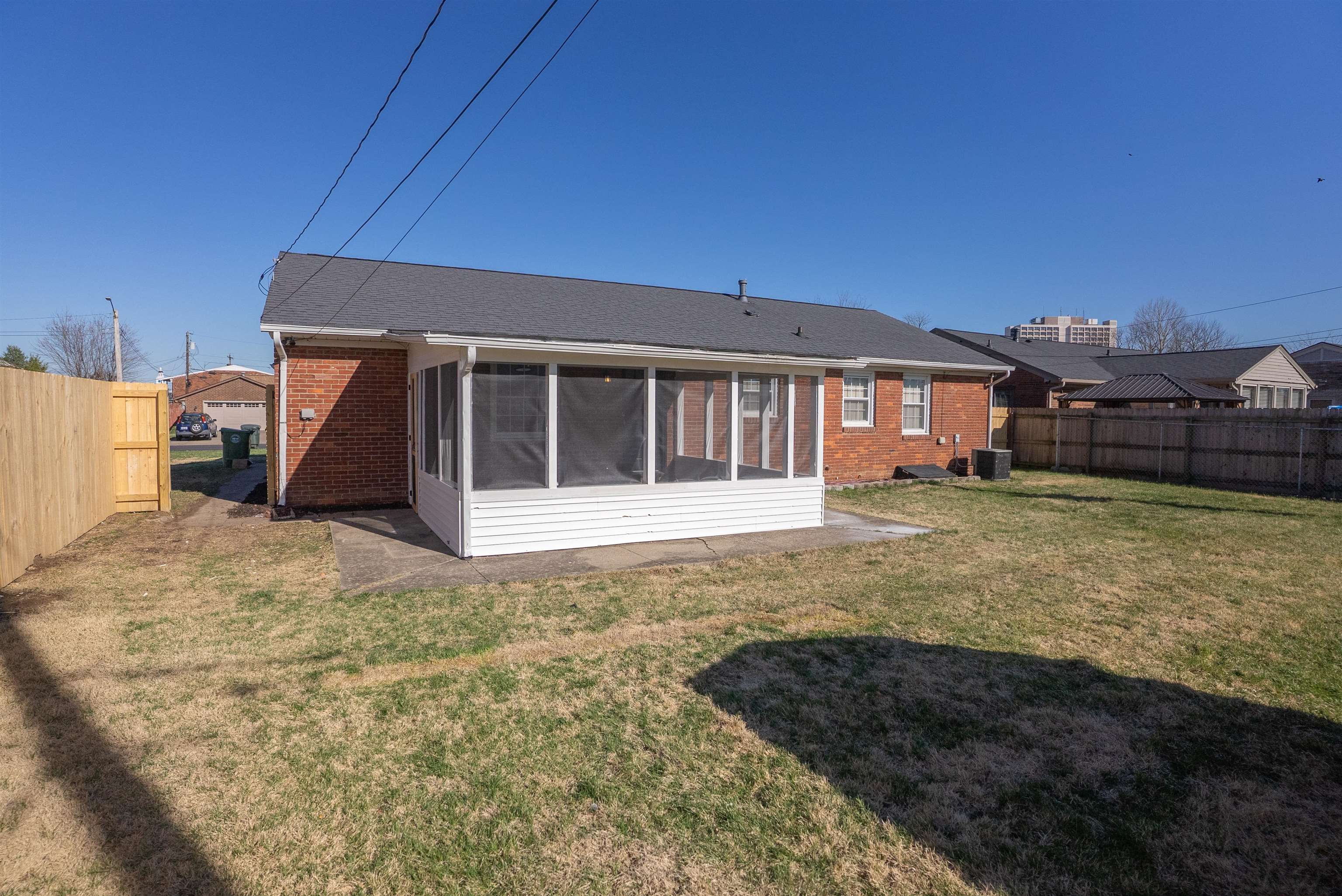 2504 Baylor Place, Owensboro, Kentucky 42301, 3 Bedrooms Bedrooms, ,2 BathroomsBathrooms,Single Family Residence,For Sale,Baylor Place,91784