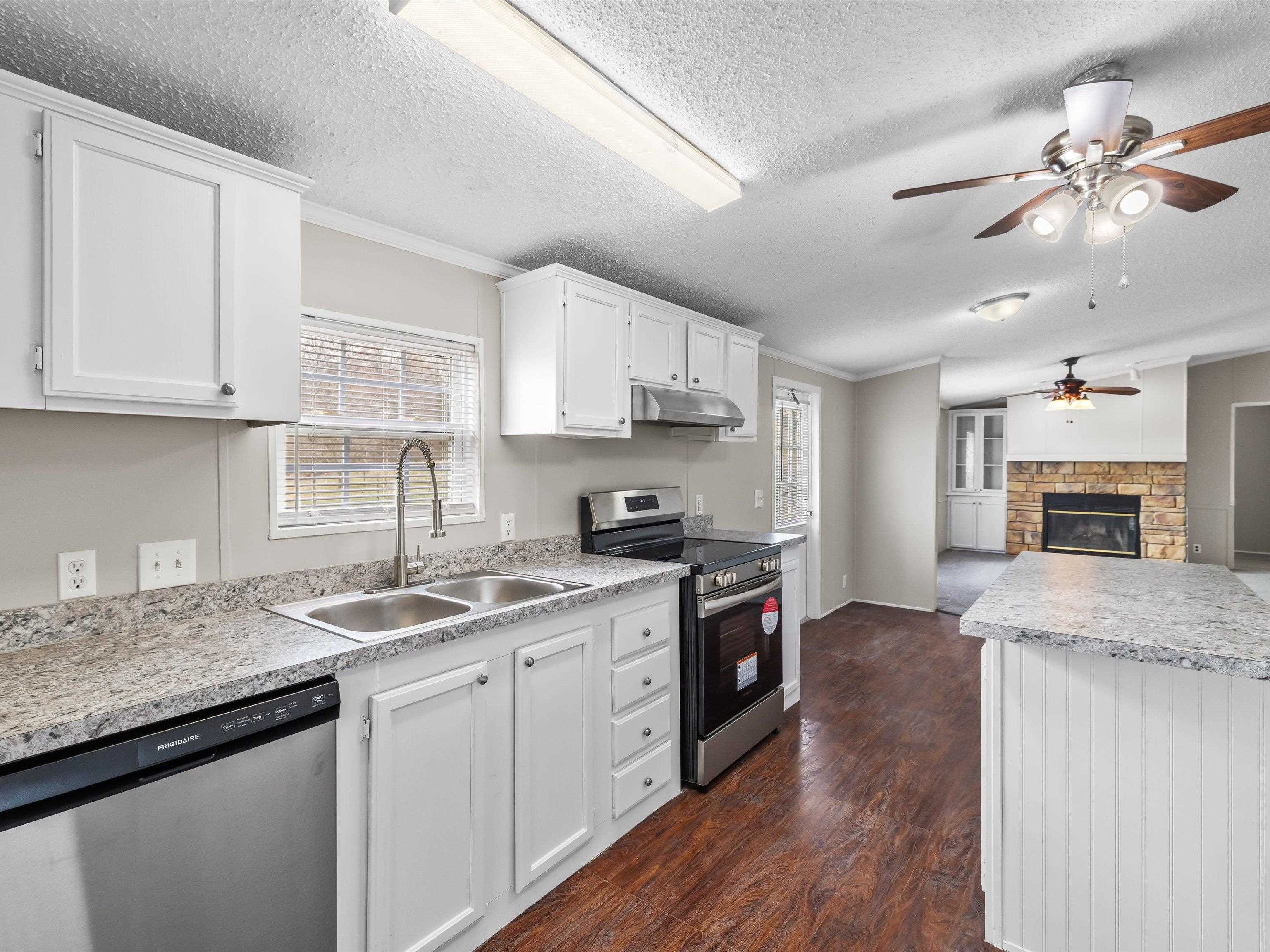 1025 Buford, Utica, Kentucky 42376, 4 Bedrooms Bedrooms, ,2 BathroomsBathrooms,Manufactured On Land,For Sale,Buford,91786