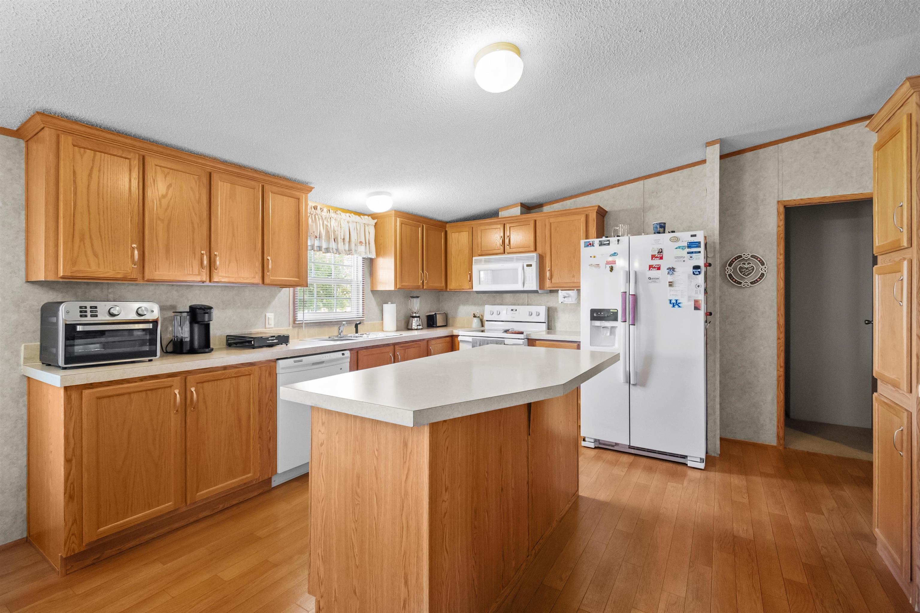 1000 Worthington Road, Owensboro, Kentucky 42301, 3 Bedrooms Bedrooms, ,2 BathroomsBathrooms,Manufactured Home,For Sale,Worthington Road,91794