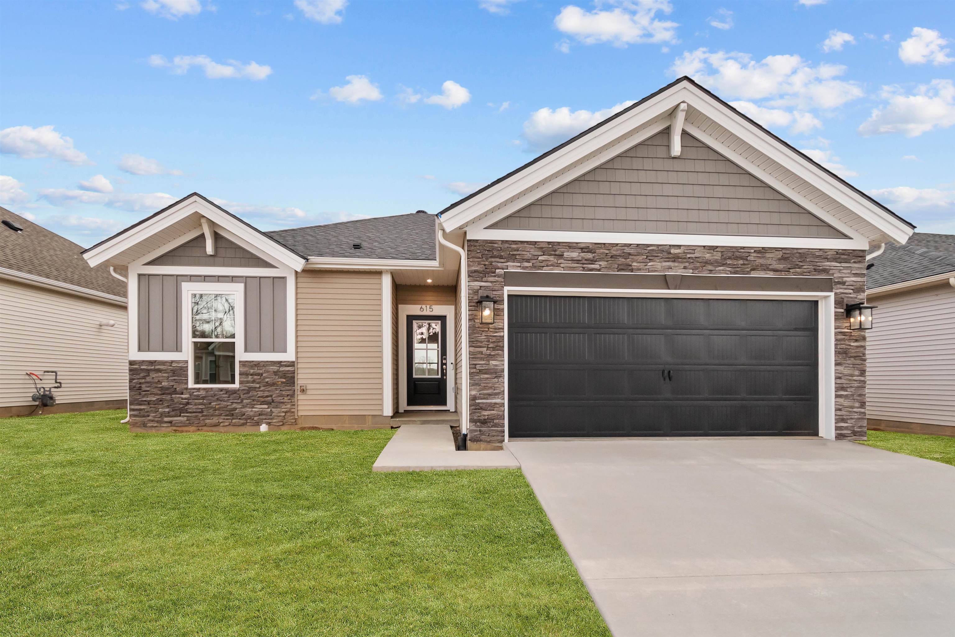 615 Alabaster Ln., Owensboro, Kentucky 42301, 3 Bedrooms Bedrooms, ,2 BathroomsBathrooms,Single Family Residence,For Sale,Alabaster Ln.,91795