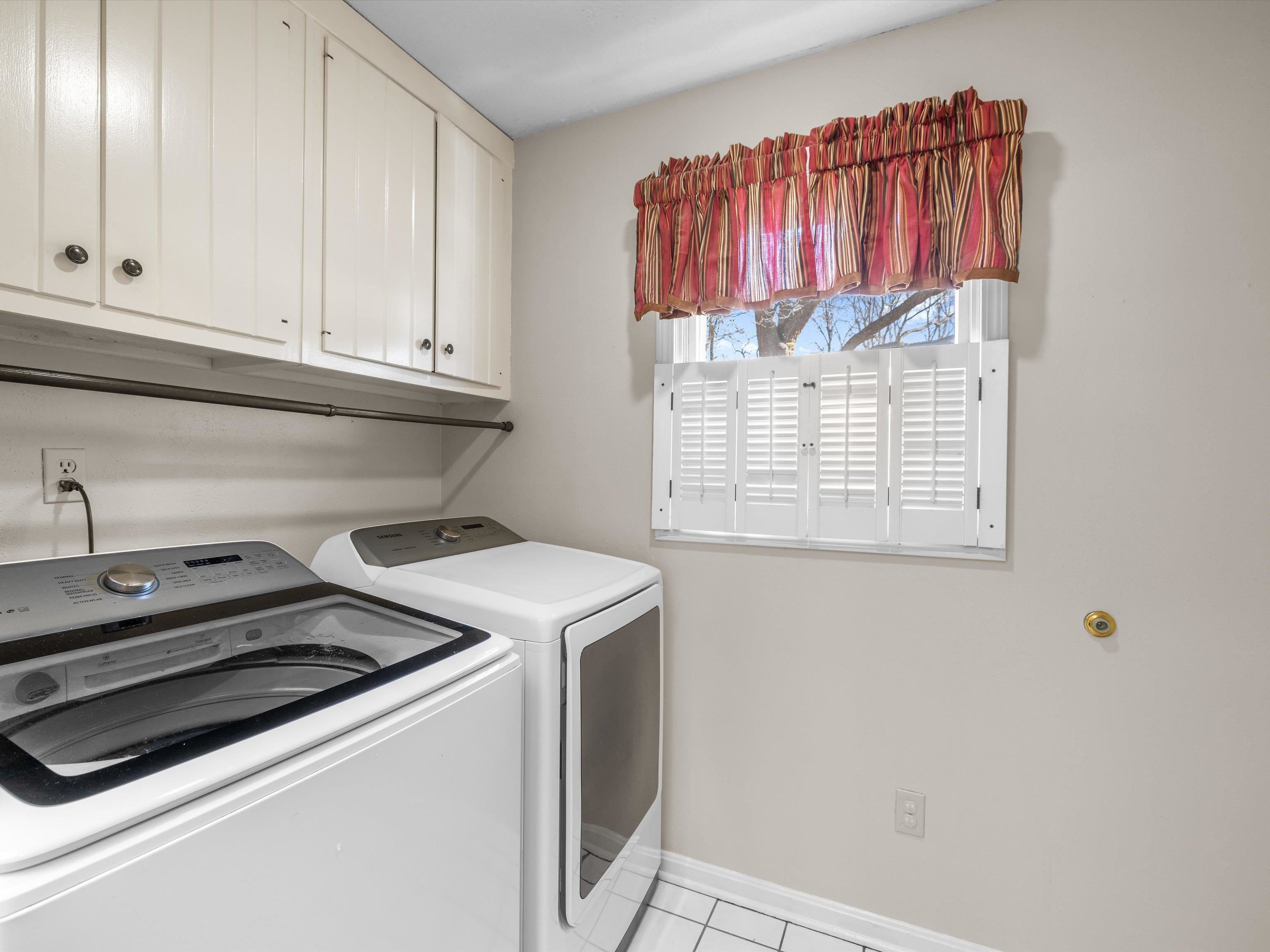 2309 Becklynn Drive, Owensboro, Kentucky 42303, 4 Bedrooms Bedrooms, ,2 BathroomsBathrooms,Single Family Residence,For Sale,Becklynn Drive,91796