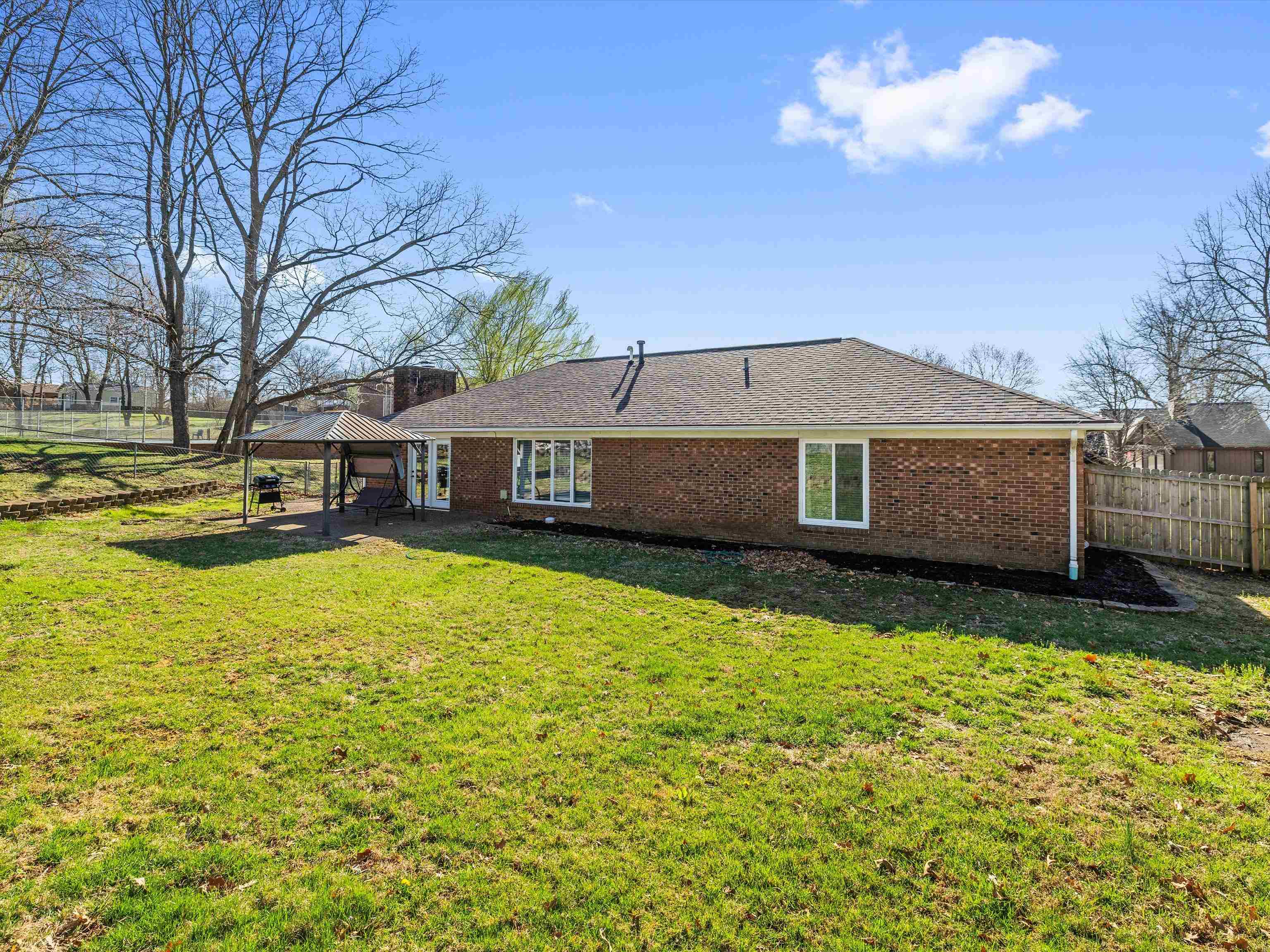 2309 Becklynn Drive, Owensboro, Kentucky 42303, 4 Bedrooms Bedrooms, ,2 BathroomsBathrooms,Single Family Residence,For Sale,Becklynn Drive,91796