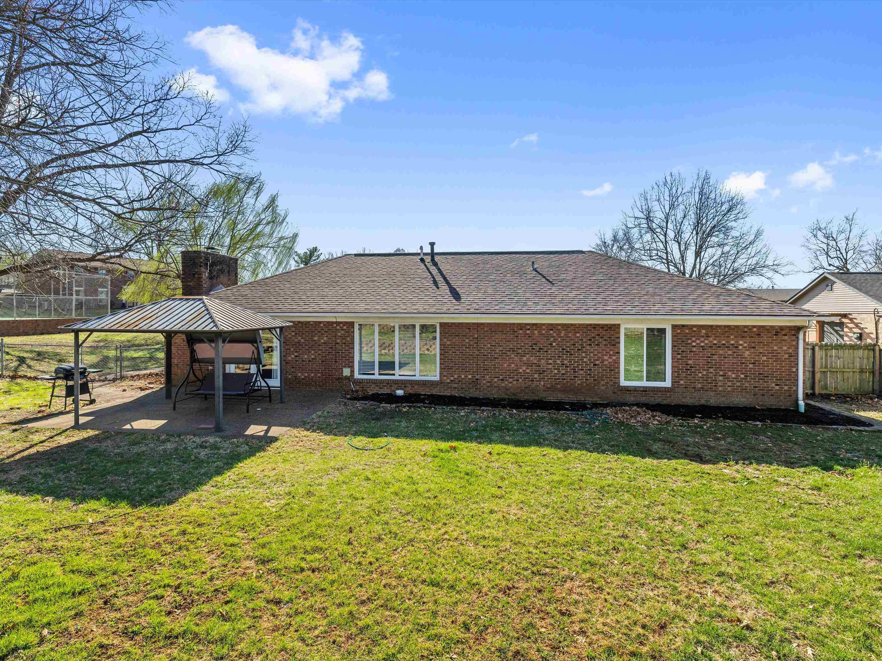 2309 Becklynn Drive, Owensboro, Kentucky 42303, 4 Bedrooms Bedrooms, ,2 BathroomsBathrooms,Single Family Residence,For Sale,Becklynn Drive,91796