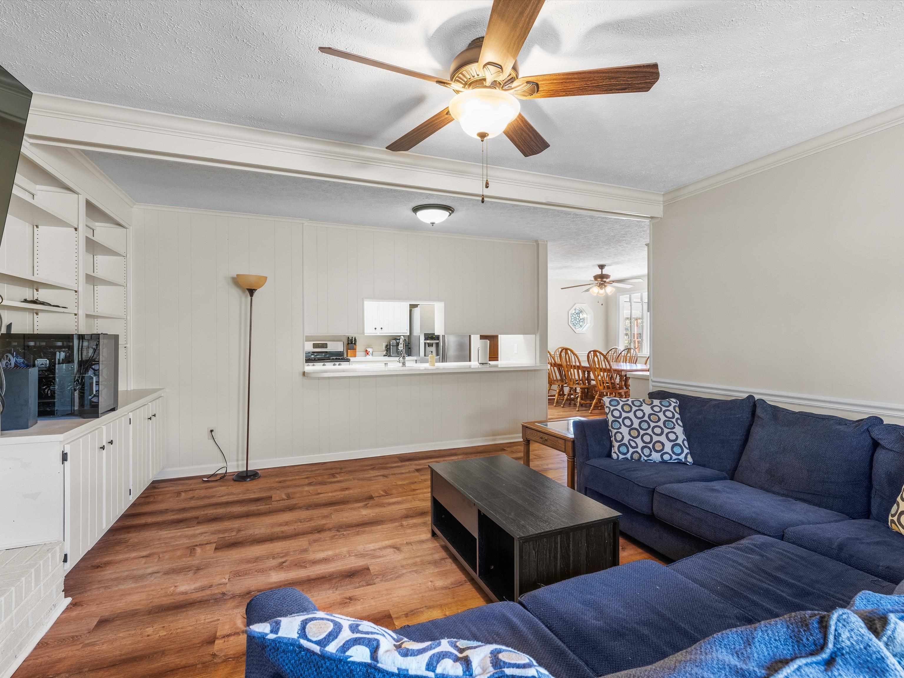 2309 Becklynn Drive, Owensboro, Kentucky 42303, 4 Bedrooms Bedrooms, ,2 BathroomsBathrooms,Single Family Residence,For Sale,Becklynn Drive,91796