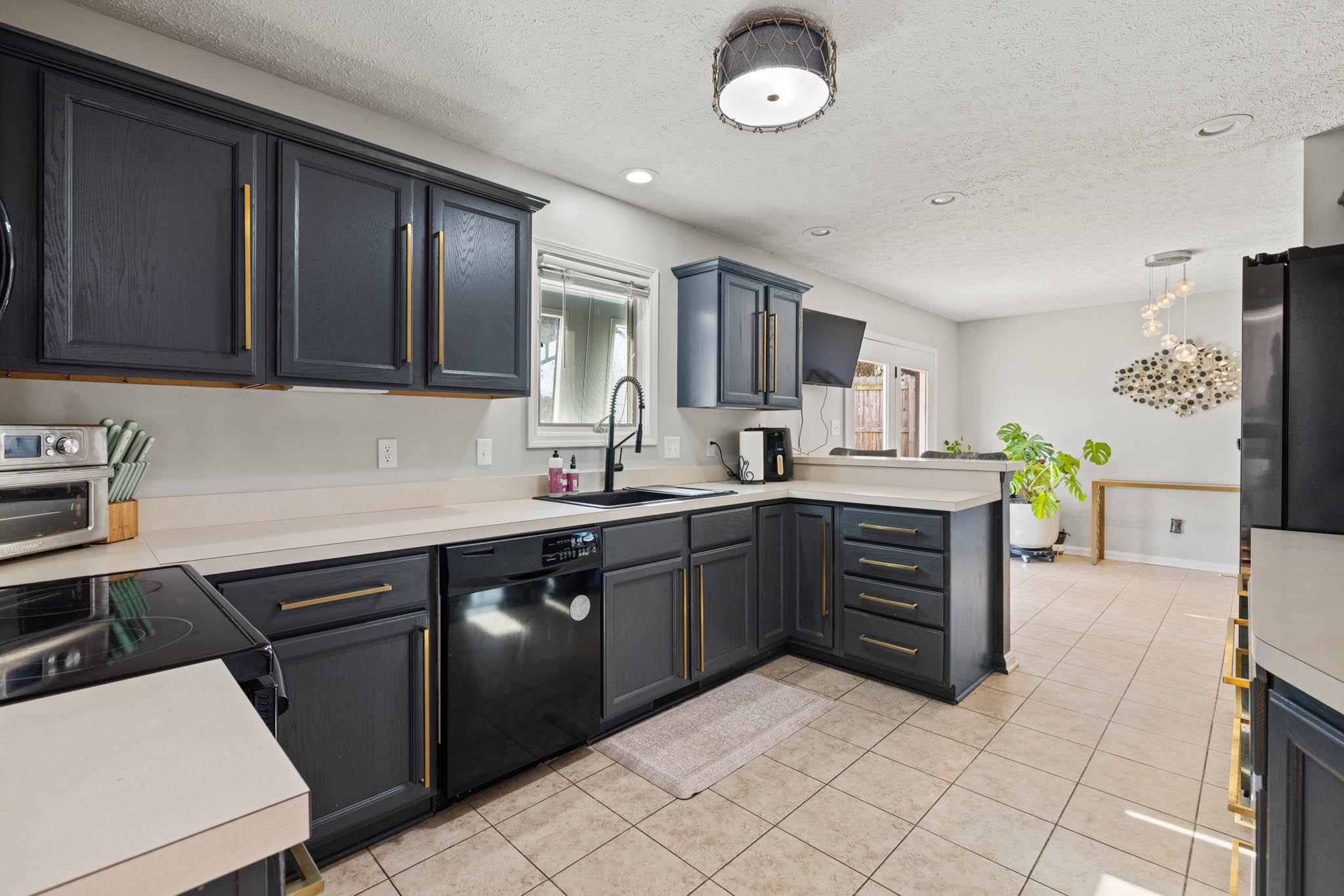 3210 Steeplechase, Owensboro, Kentucky 42303, 3 Bedrooms Bedrooms, ,2 BathroomsBathrooms,Single Family Residence,For Sale,Steeplechase,91797