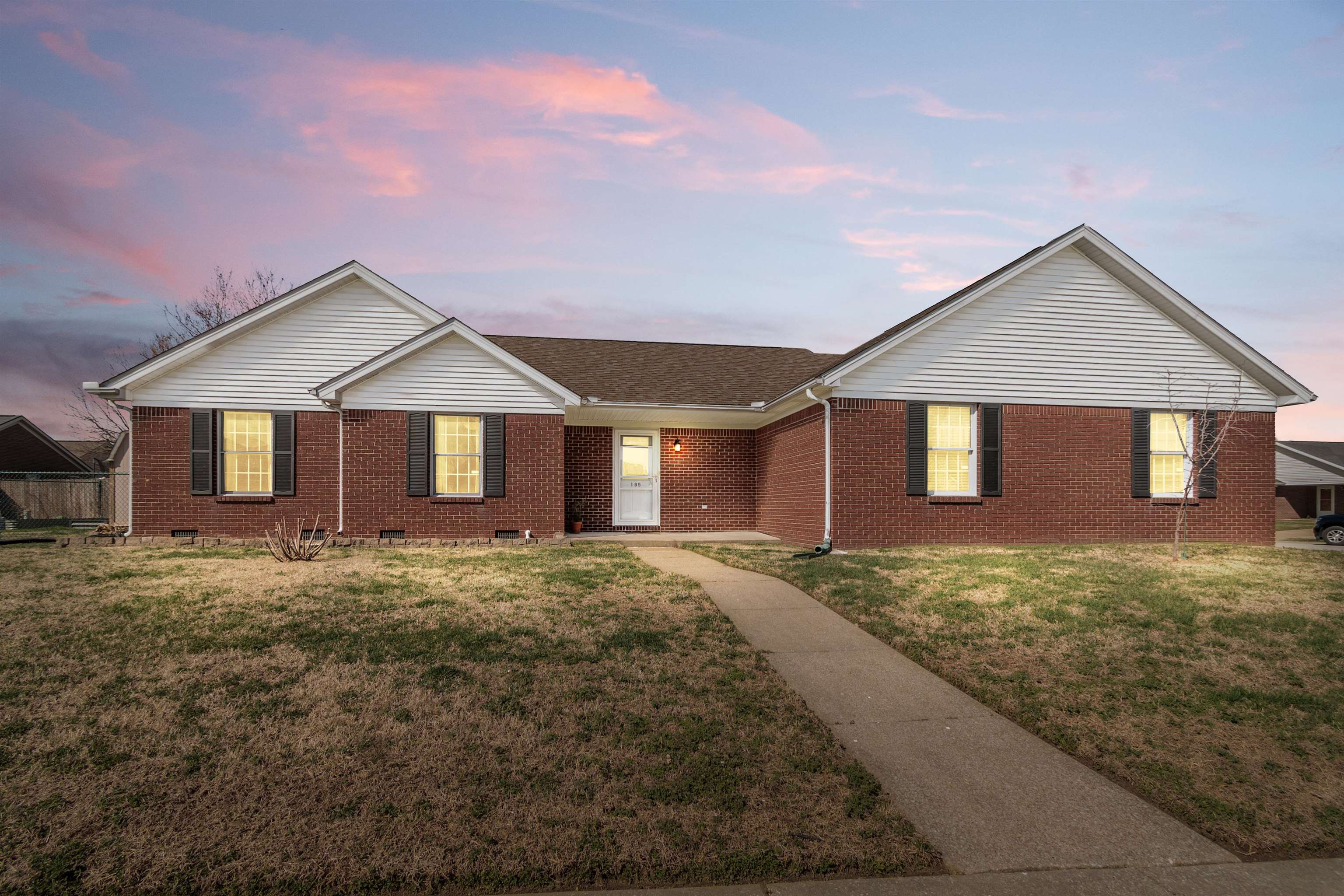 185 Partridge Loop, Owensboro, Kentucky 42301, 3 Bedrooms Bedrooms, ,2 BathroomsBathrooms,Single Family Residence,For Sale,Partridge Loop,91800
