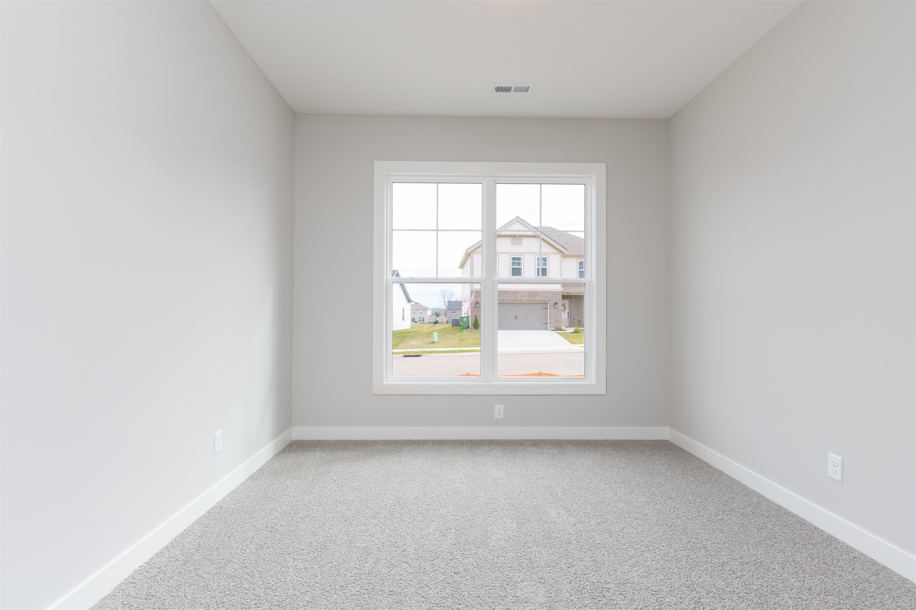 909 Onyx Ln, Owensboro, Kentucky 42301, 3 Bedrooms Bedrooms, ,2 BathroomsBathrooms,Single Family Residence,For Sale,Onyx Ln,91805