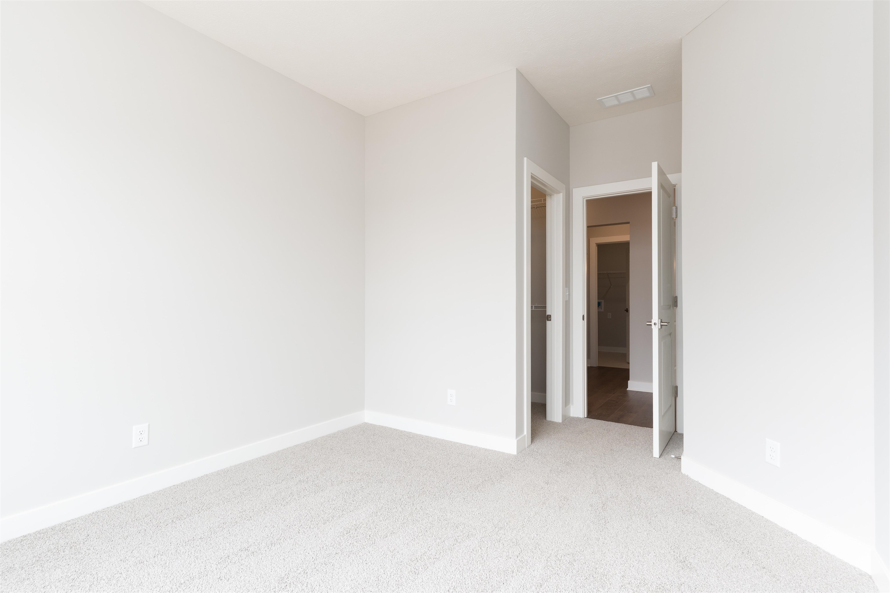 909 Onyx Ln, Owensboro, Kentucky 42301, 3 Bedrooms Bedrooms, ,2 BathroomsBathrooms,Single Family Residence,For Sale,Onyx Ln,91805
