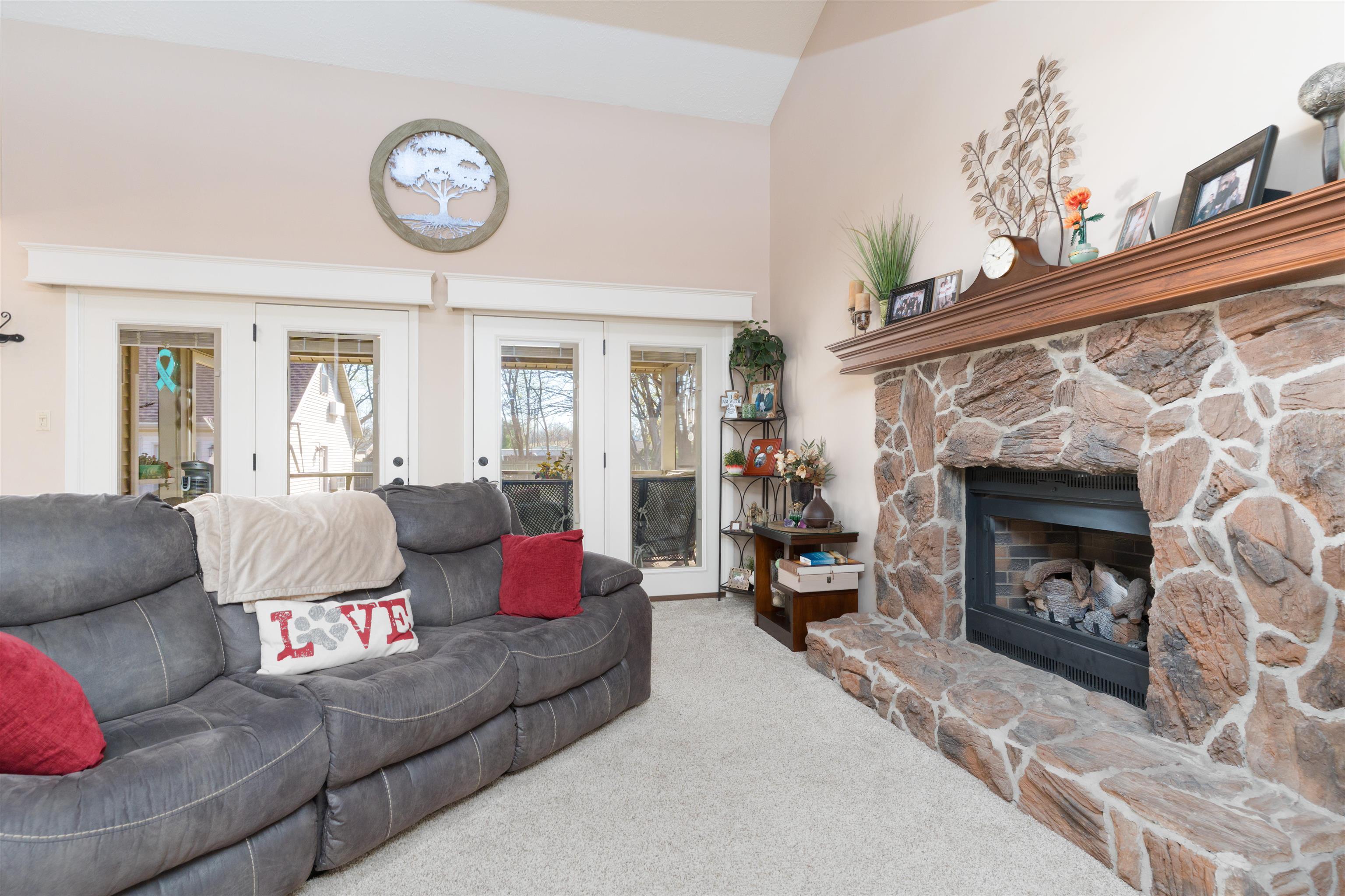 2605 Eastland Dr, Owensboro, Kentucky 42303, 3 Bedrooms Bedrooms, ,2 BathroomsBathrooms,Single Family Residence,For Sale,Eastland Dr,91813