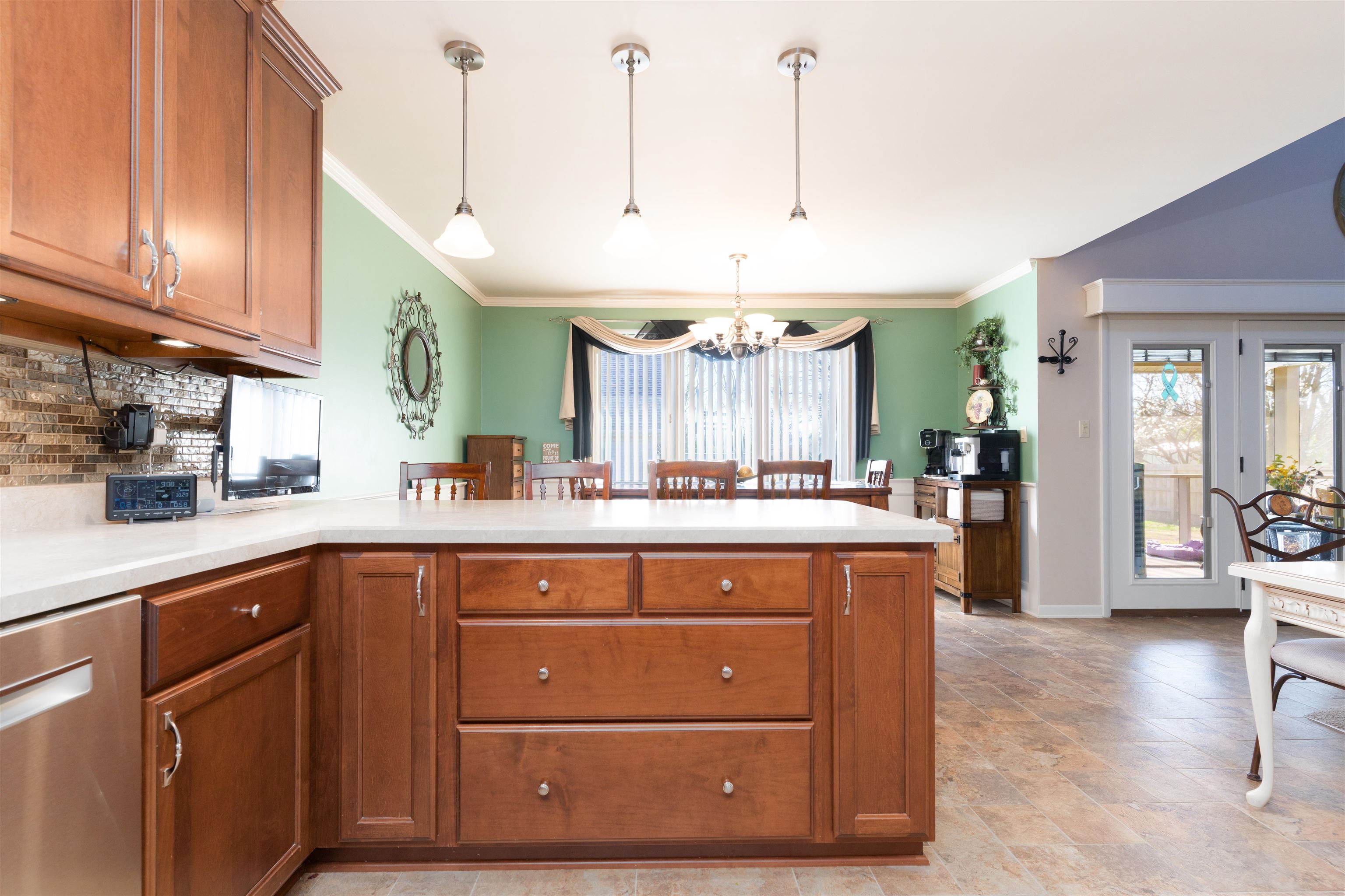 2605 Eastland Dr, Owensboro, Kentucky 42303, 3 Bedrooms Bedrooms, ,2 BathroomsBathrooms,Single Family Residence,For Sale,Eastland Dr,91813