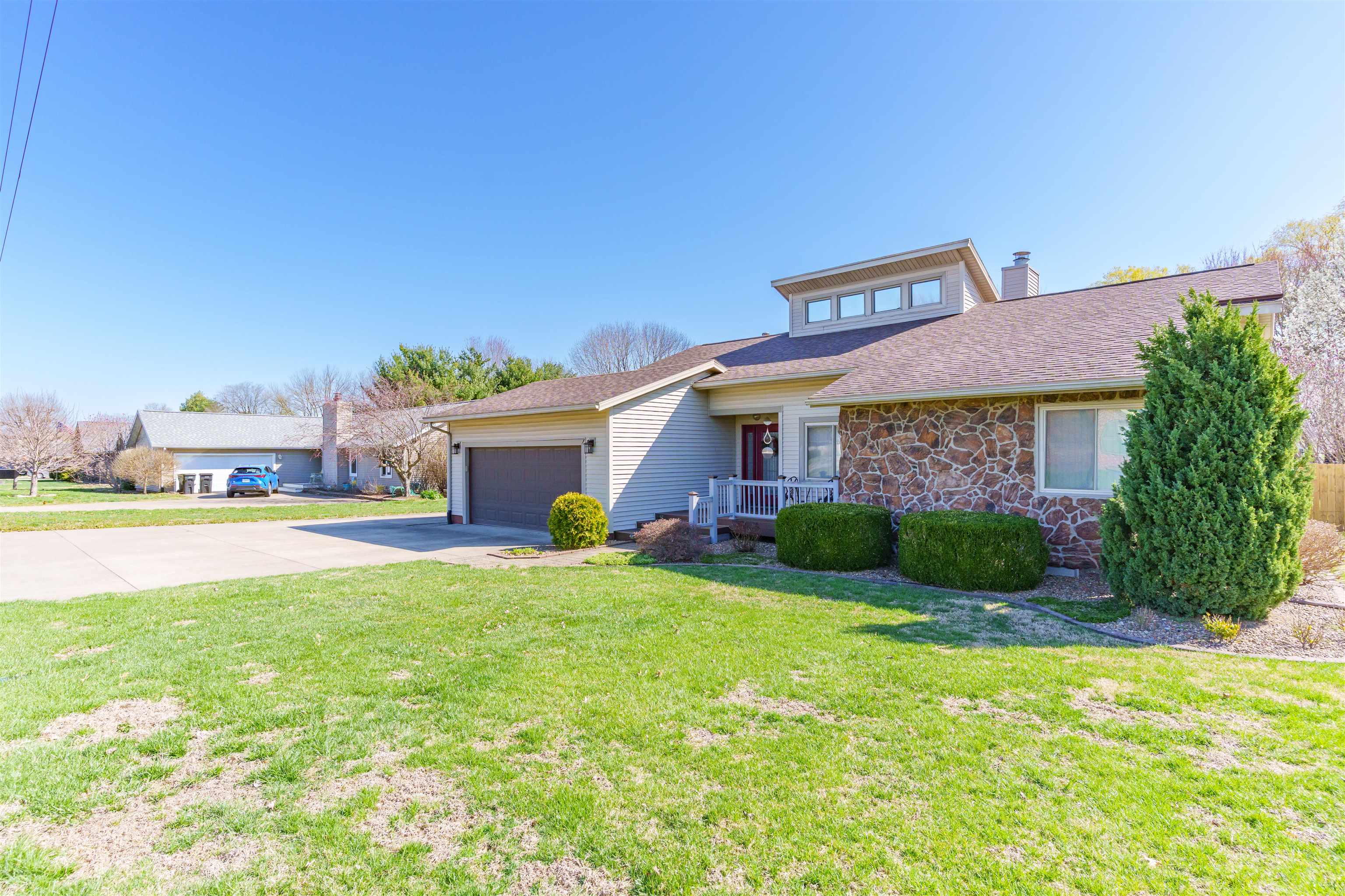 2605 Eastland Dr, Owensboro, Kentucky 42303, 3 Bedrooms Bedrooms, ,2 BathroomsBathrooms,Single Family Residence,For Sale,Eastland Dr,91813