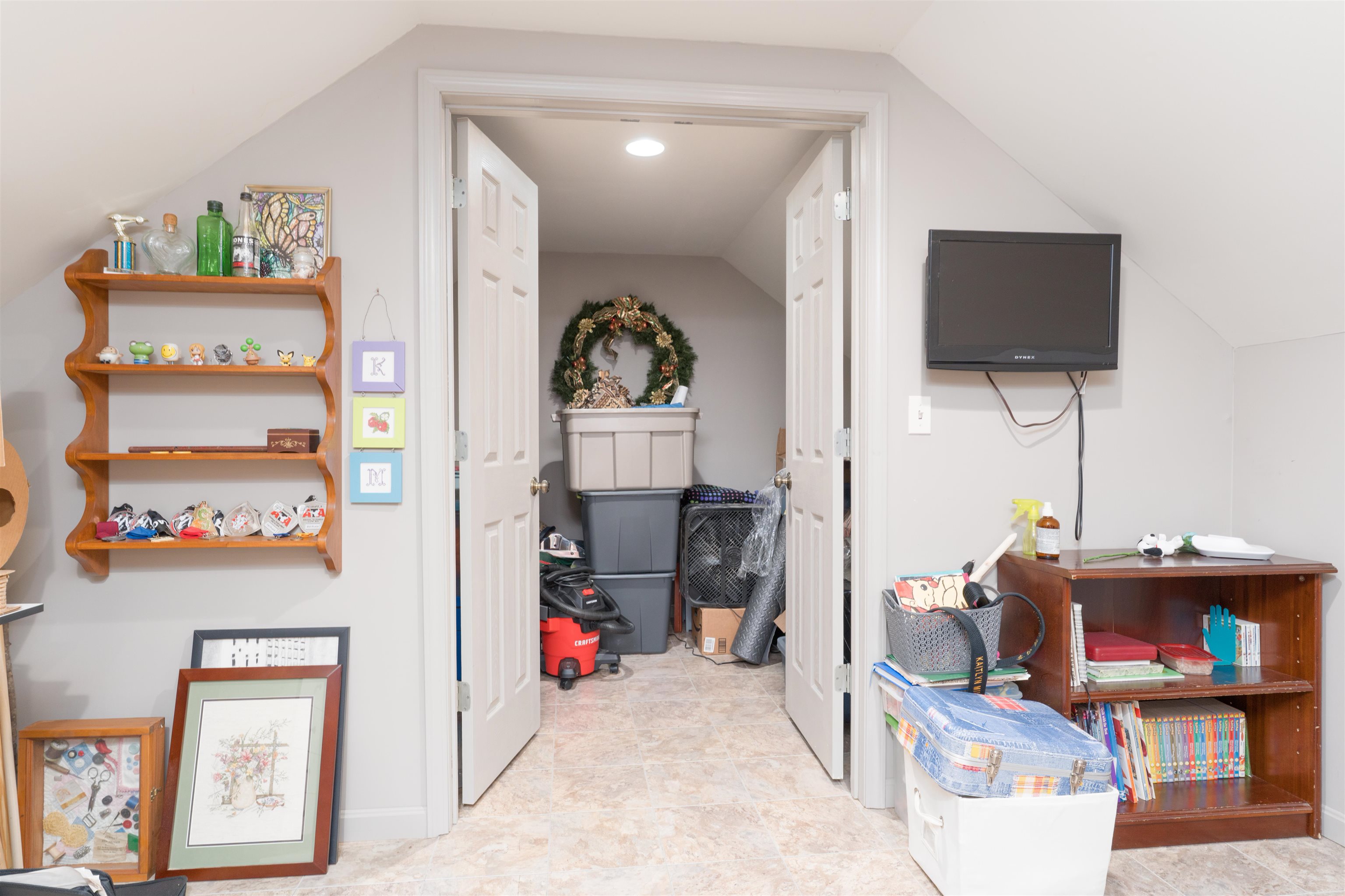 2605 Eastland Dr, Owensboro, Kentucky 42303, 3 Bedrooms Bedrooms, ,2 BathroomsBathrooms,Single Family Residence,For Sale,Eastland Dr,91813