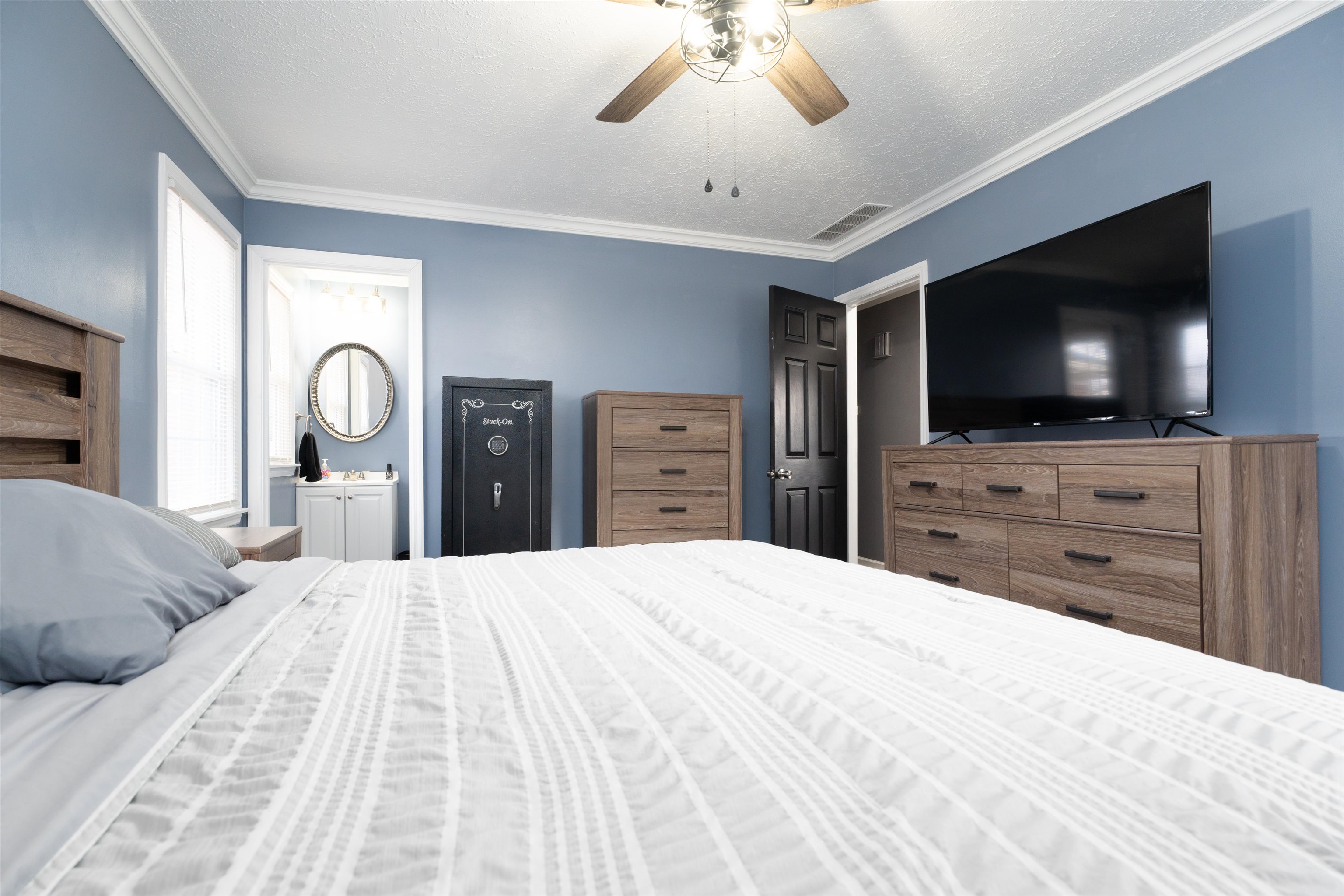 3819 Greenfield Ln, Owensboro, Kentucky 42301, 3 Bedrooms Bedrooms, ,1 BathroomBathrooms,Single Family Residence,For Sale,Greenfield Ln,91821