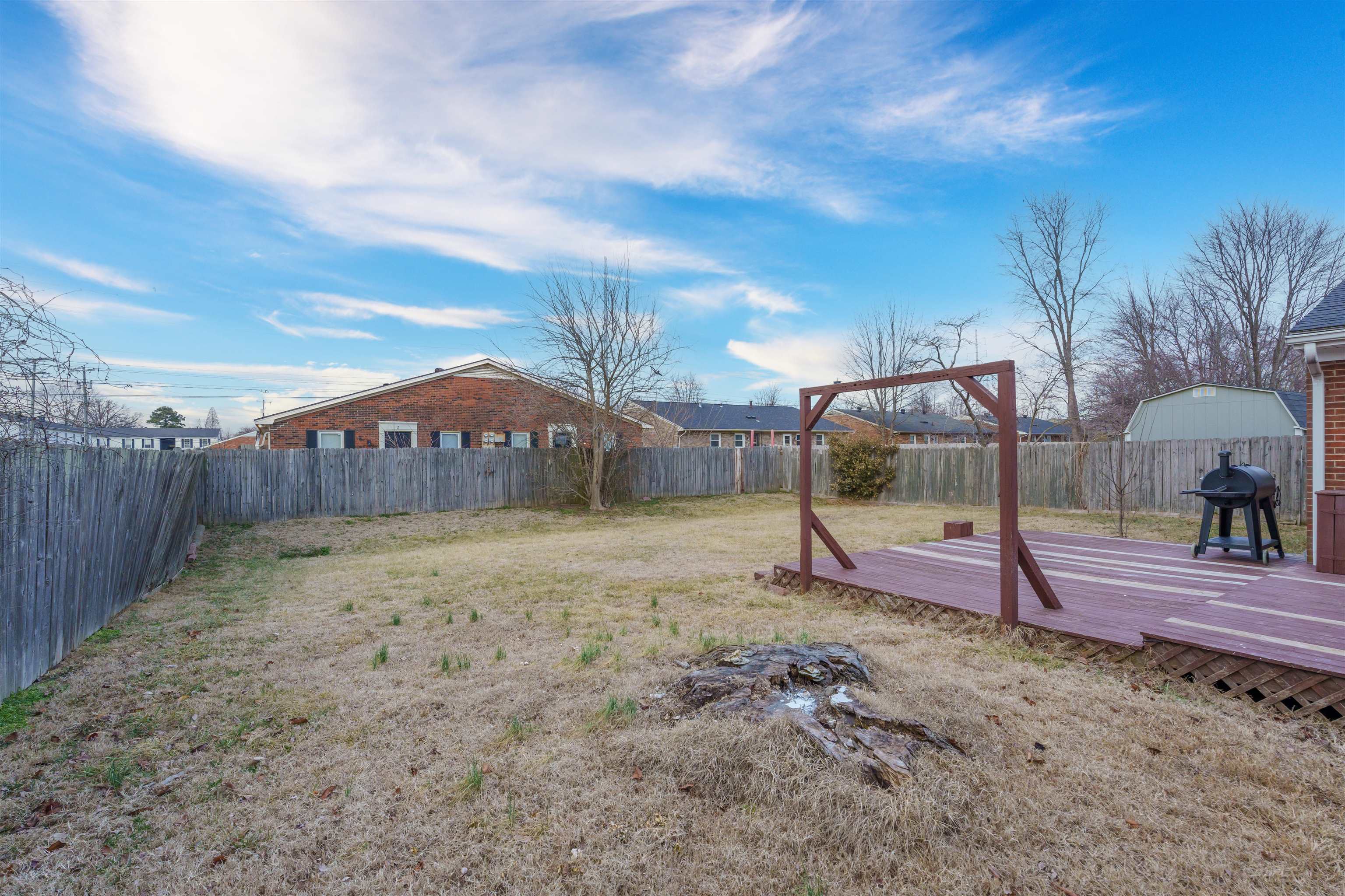 3819 Greenfield Ln, Owensboro, Kentucky 42301, 3 Bedrooms Bedrooms, ,1 BathroomBathrooms,Single Family Residence,For Sale,Greenfield Ln,91821