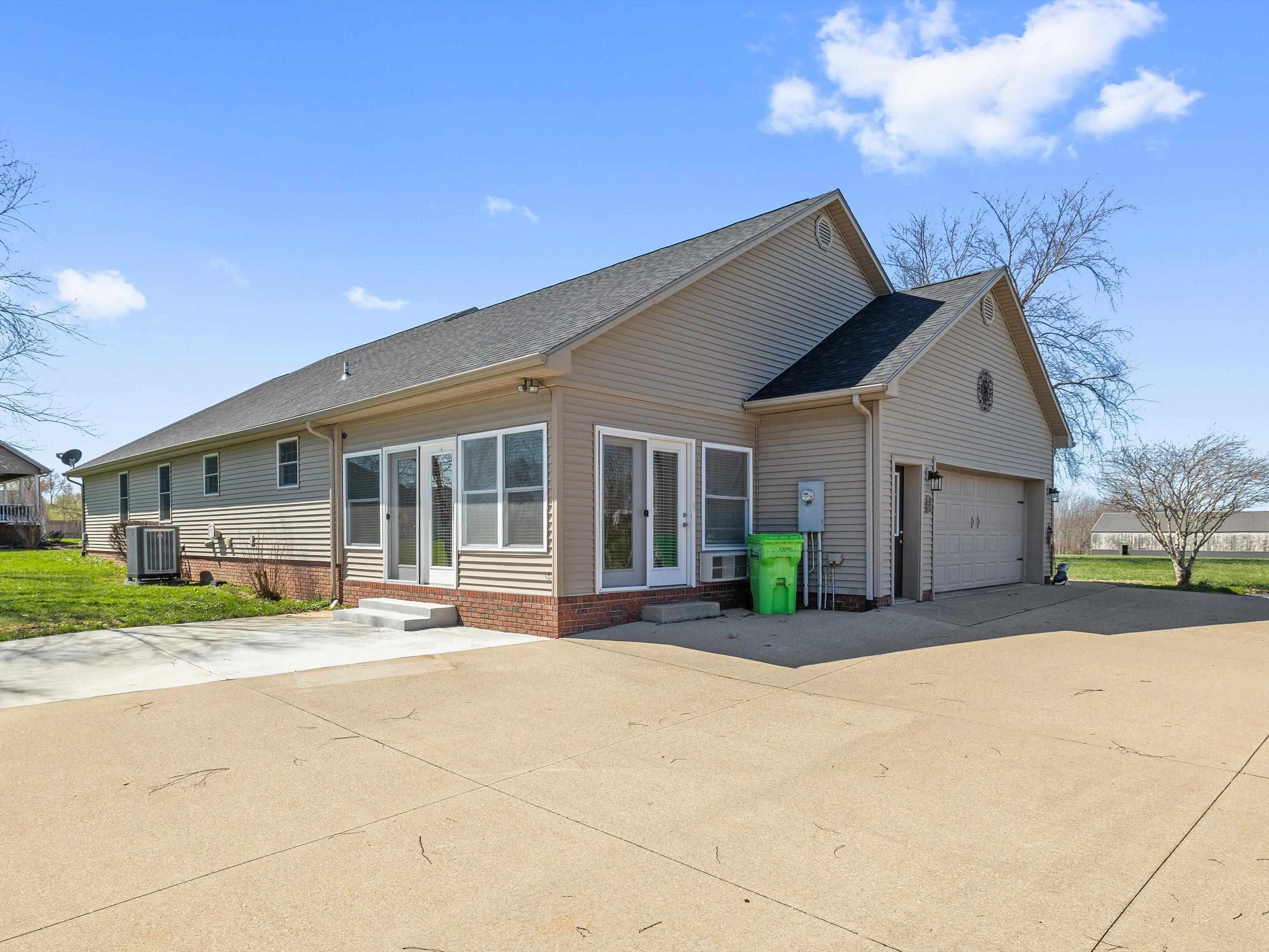 9035 Todd Bridge Road, Owensboro, Kentucky 42301, 3 Bedrooms Bedrooms, ,2 BathroomsBathrooms,Single Family Residence,For Sale,Todd Bridge Road,91825