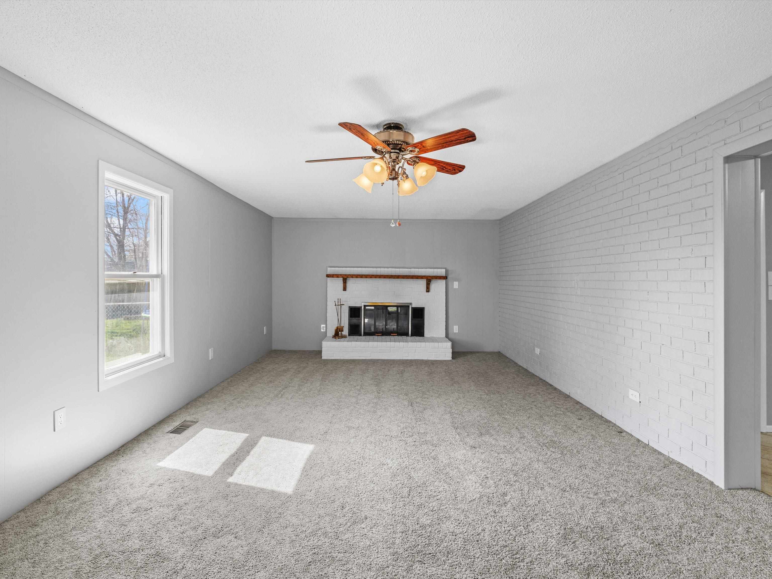 2428 Tamarack Road, Owensboro, Kentucky 42301, 3 Bedrooms Bedrooms, ,1 BathroomBathrooms,Single Family Residence,For Sale,Tamarack Road,91827