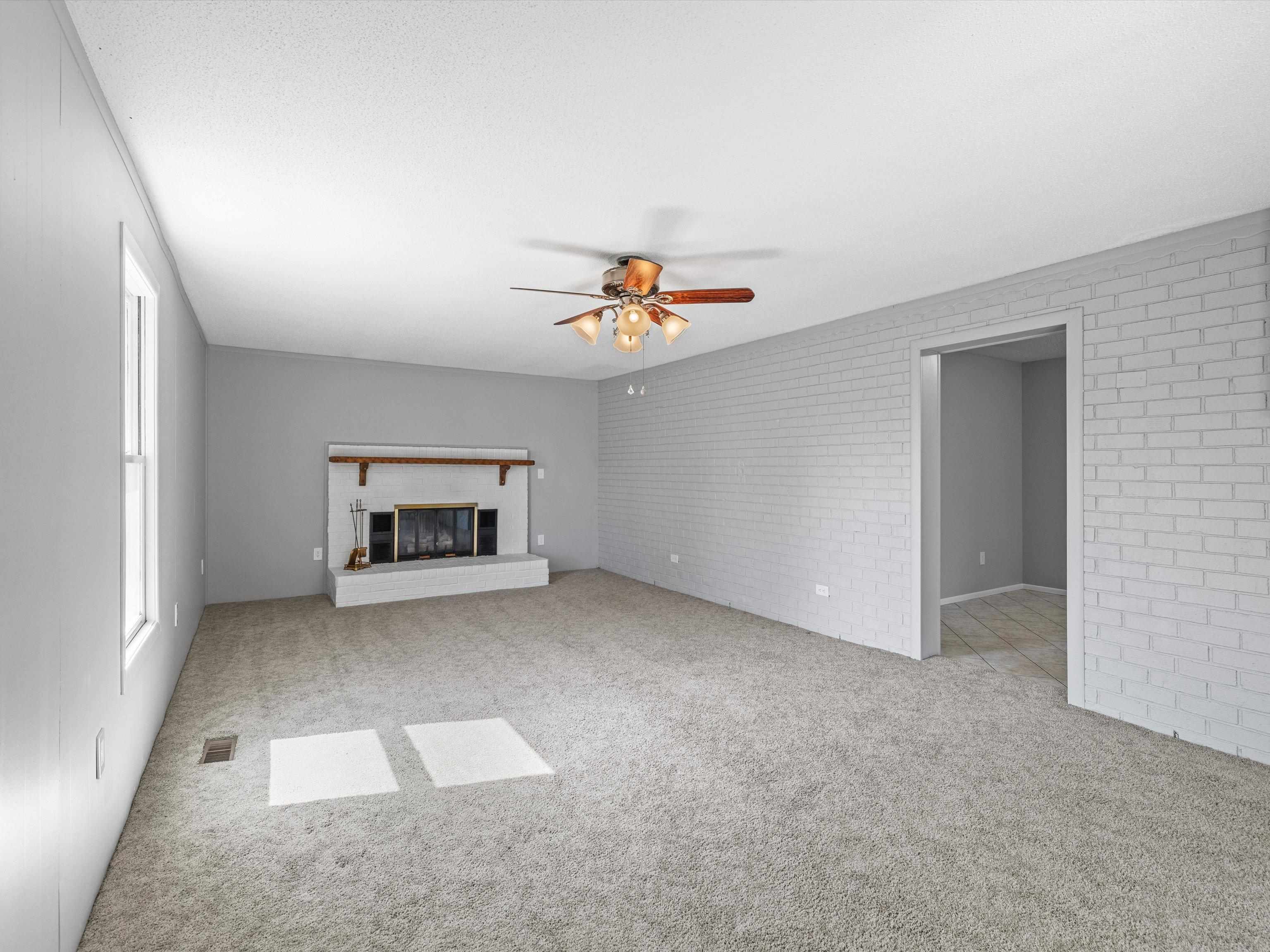 2428 Tamarack Road, Owensboro, Kentucky 42301, 3 Bedrooms Bedrooms, ,1 BathroomBathrooms,Single Family Residence,For Sale,Tamarack Road,91827