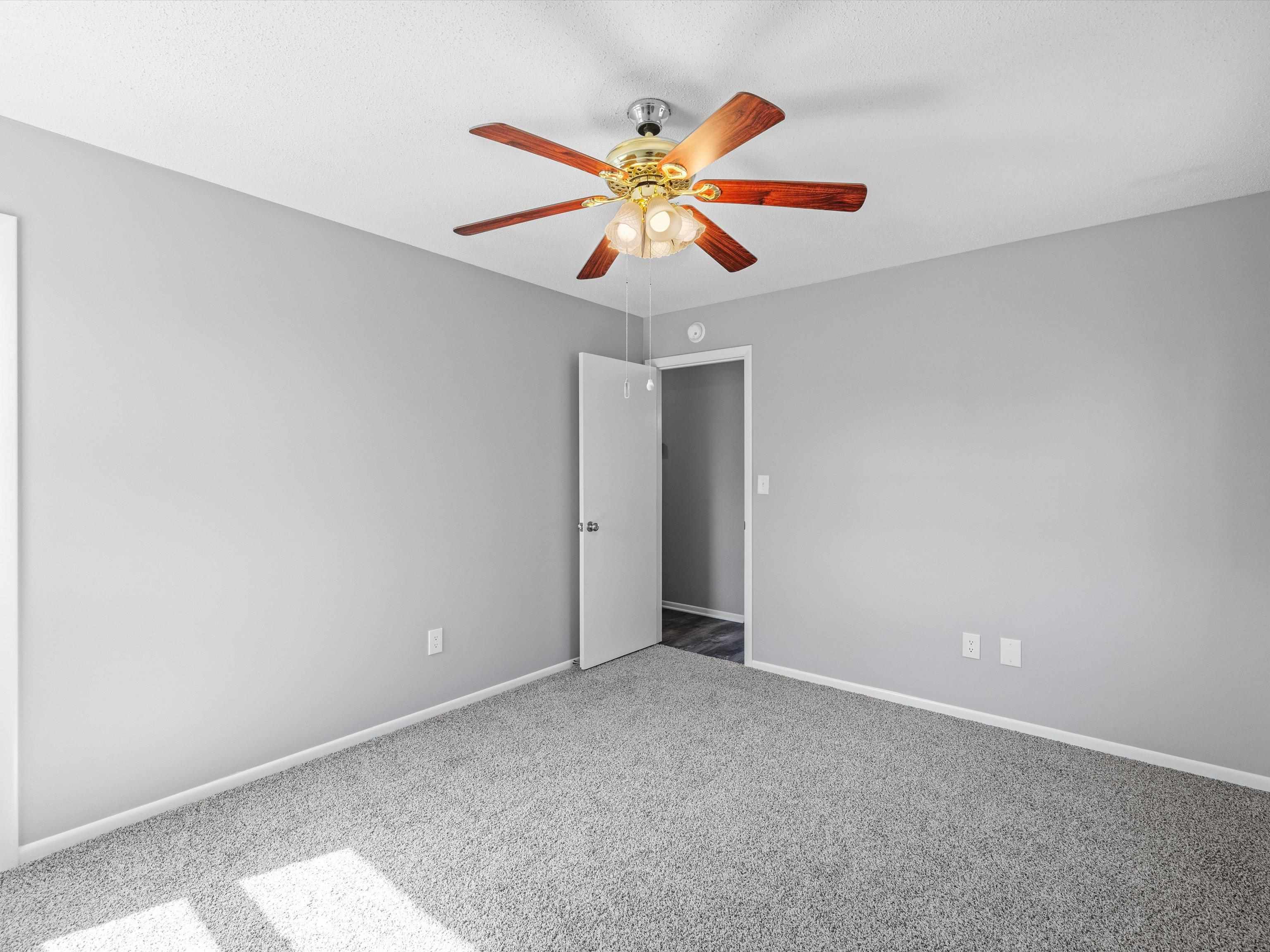 2428 Tamarack Road, Owensboro, Kentucky 42301, 3 Bedrooms Bedrooms, ,1 BathroomBathrooms,Single Family Residence,For Sale,Tamarack Road,91827